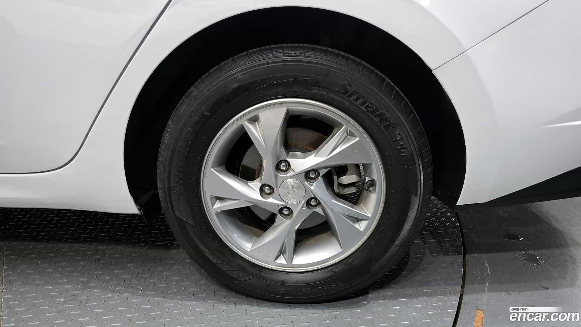 AVANTE Hyundai 2020.3-OUTER-031