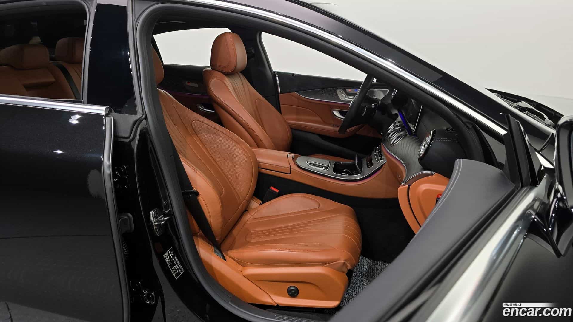 CLS-Class Mercedes-Benz 2022.5-INNER-036