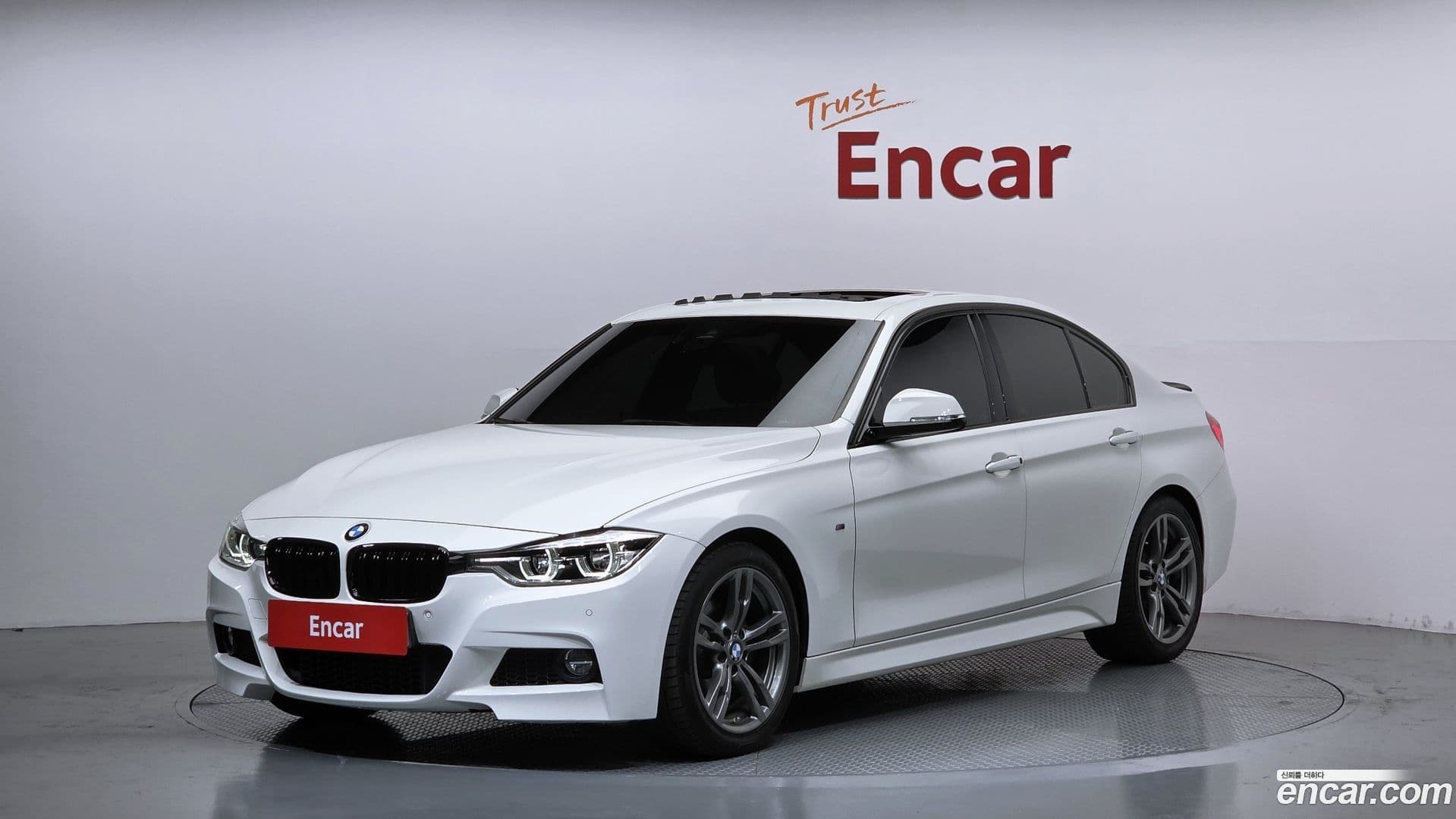 Main__Slider__Photo:3-Series BMW 2018.1-0