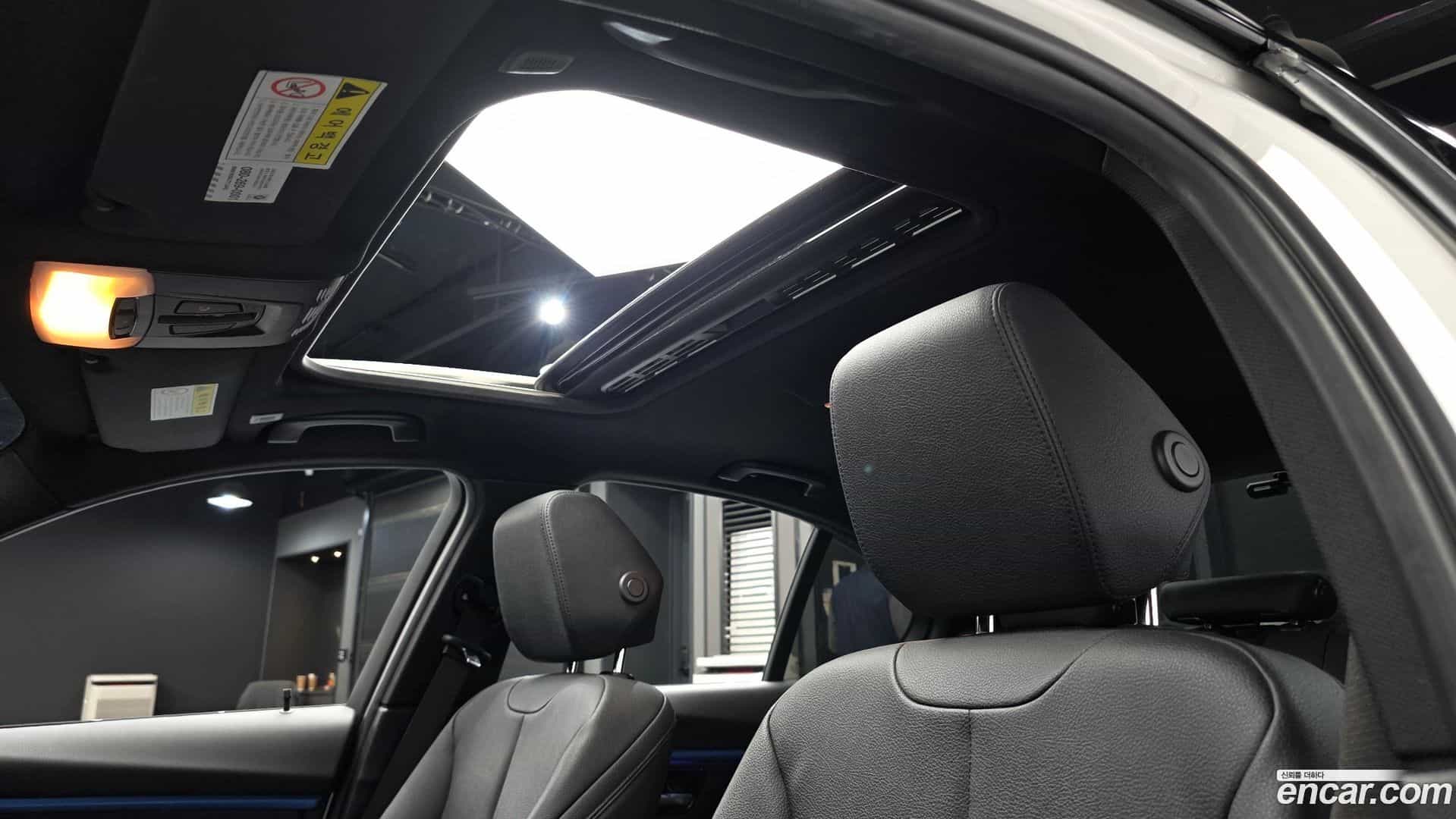 3-Series BMW 2018.1-OPTION-021