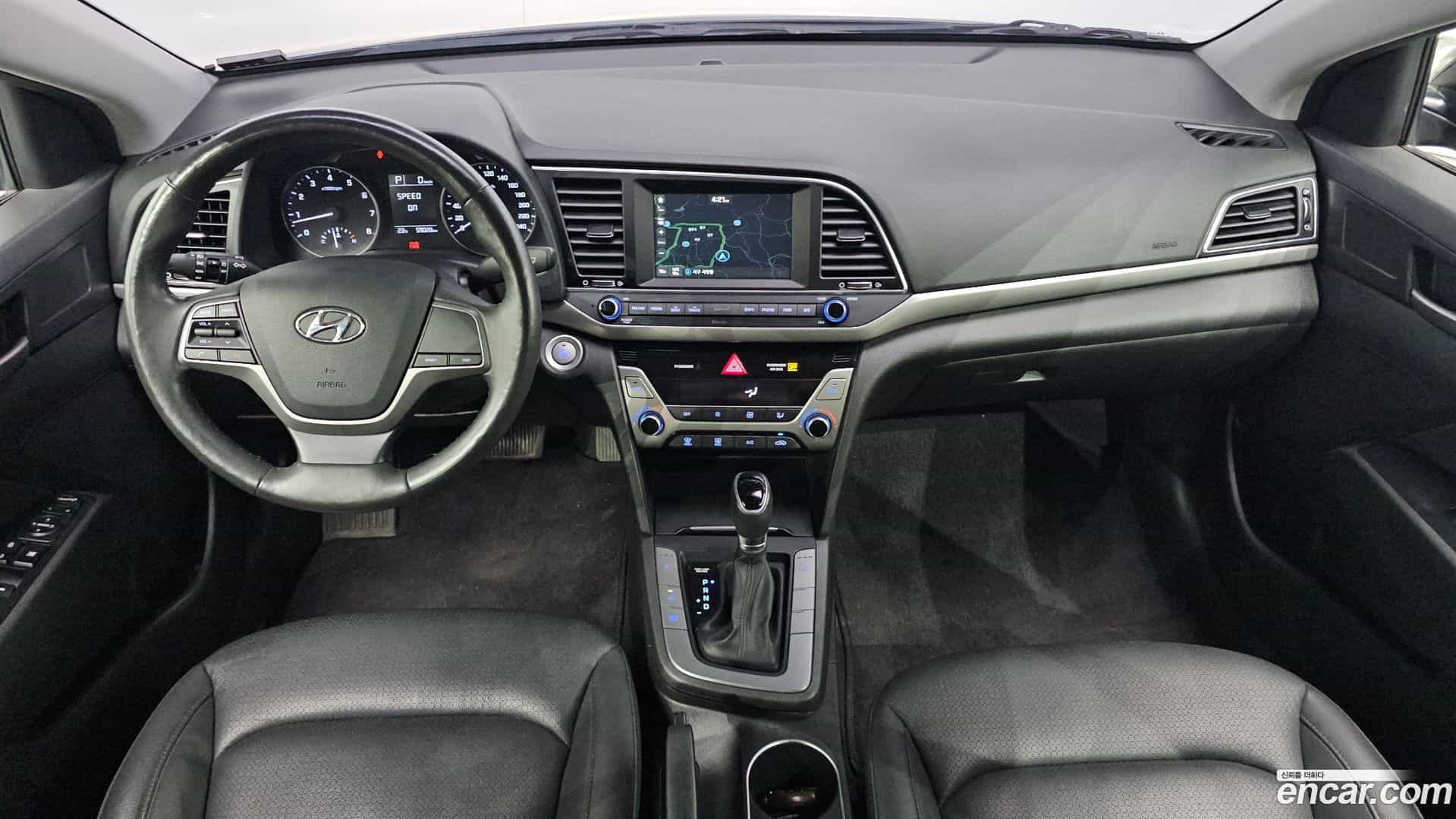 AVANTE Hyundai 2015.8-INNER-007