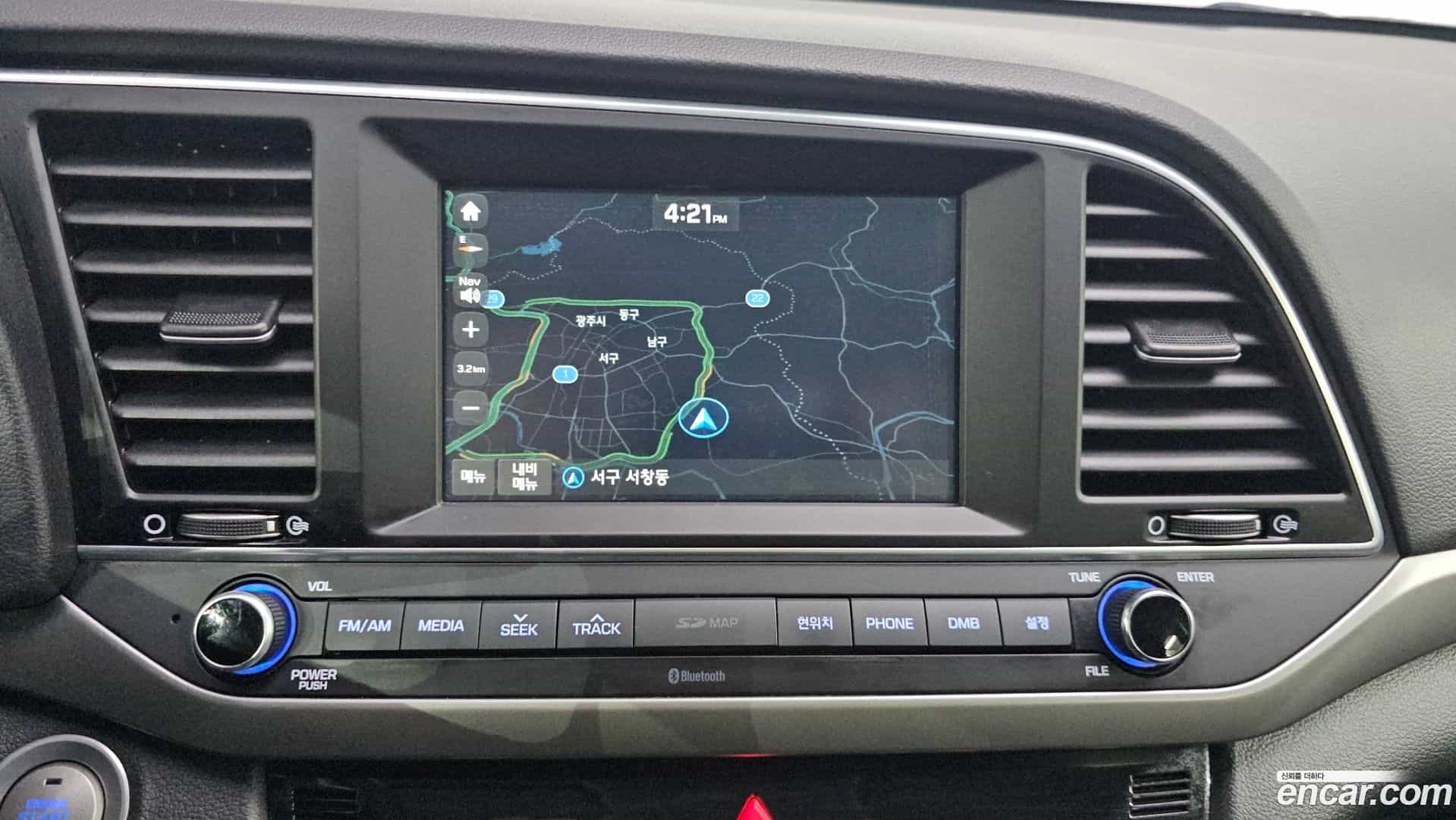 AVANTE Hyundai 2015.8-OPTION-018