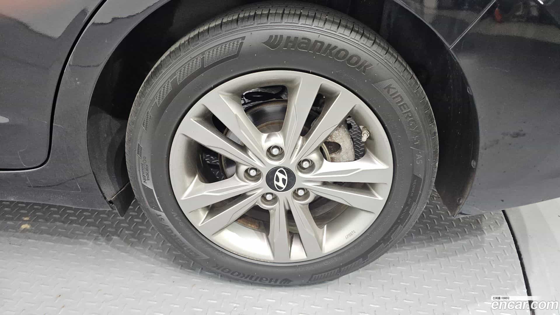 AVANTE Hyundai 2015.8-OUTER-031
