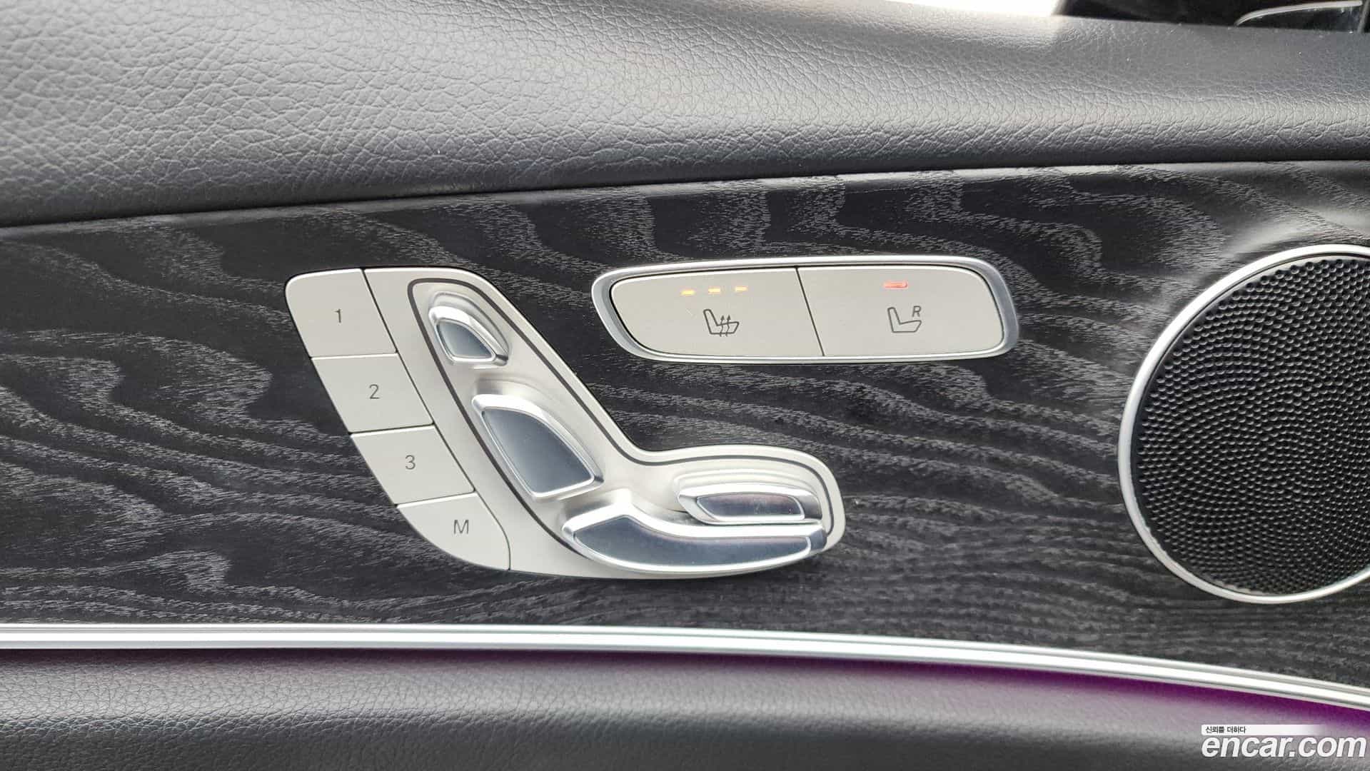 E-Class Mercedes-Benz 2017.8-OPTION-049