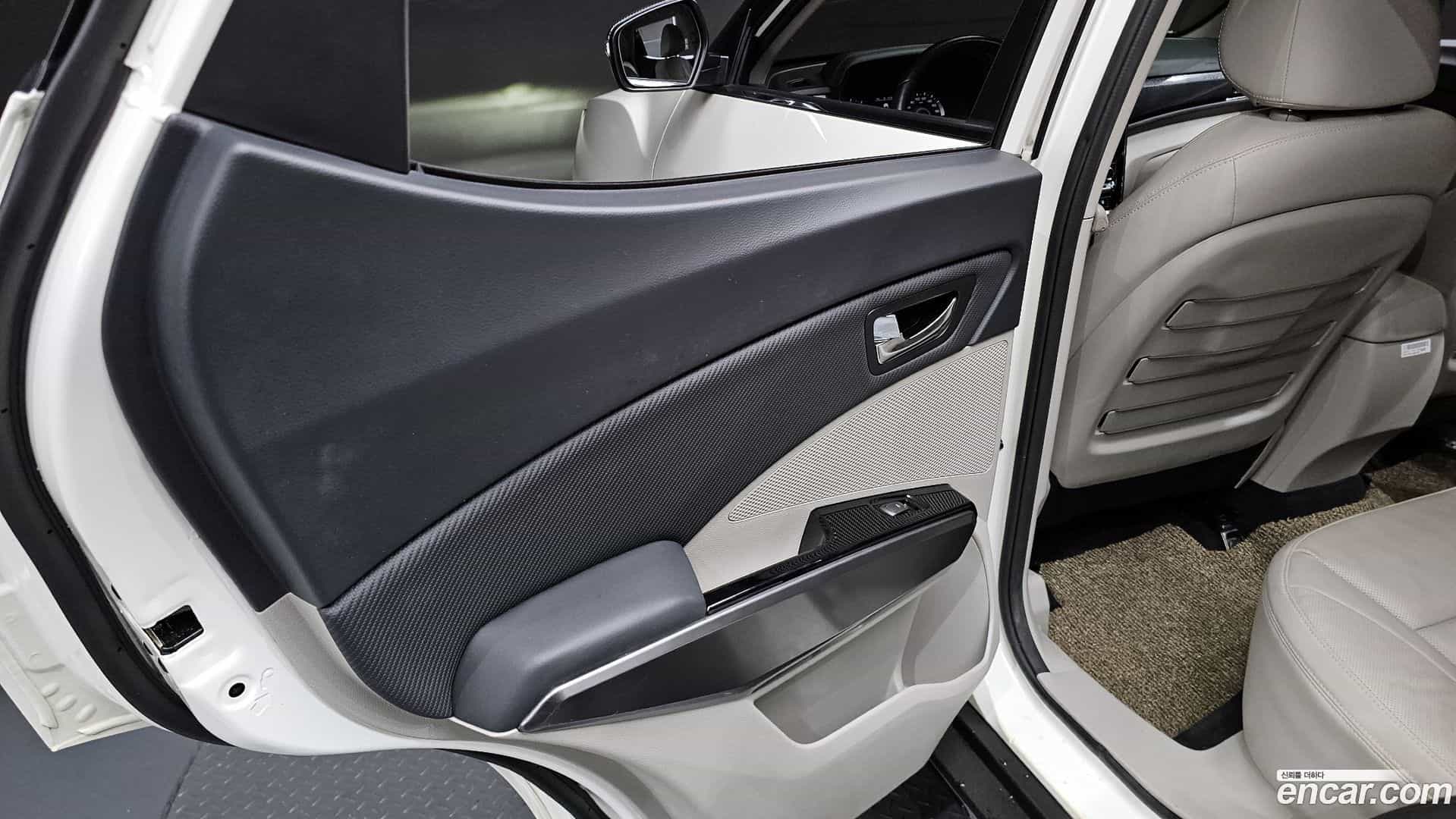 TIBOLI KG Mobility 2019.5-INNER-035