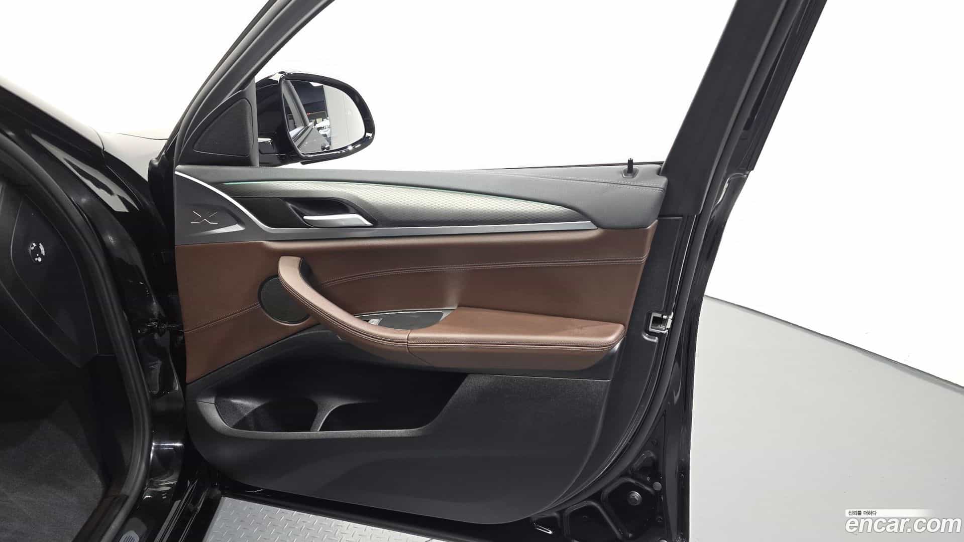 X4 BMW 2025.1-INNER-034