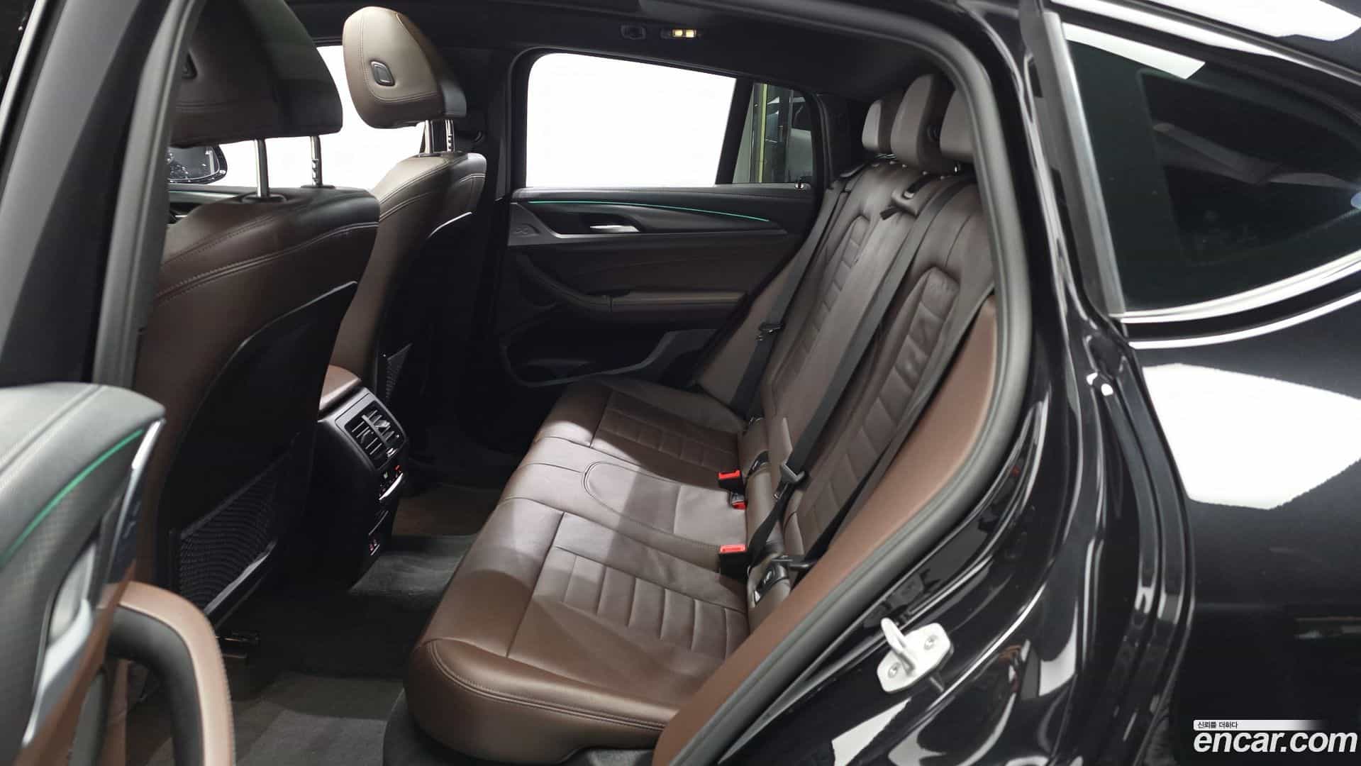 X4 BMW 2025.1-INNER-036