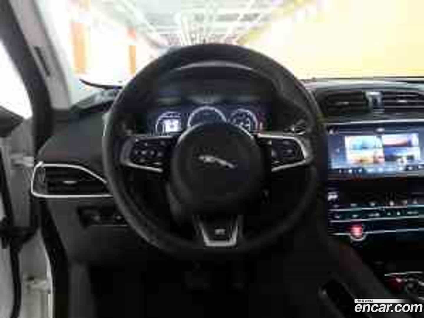 F-PACE Jaguar 2016.7-OUTER-006