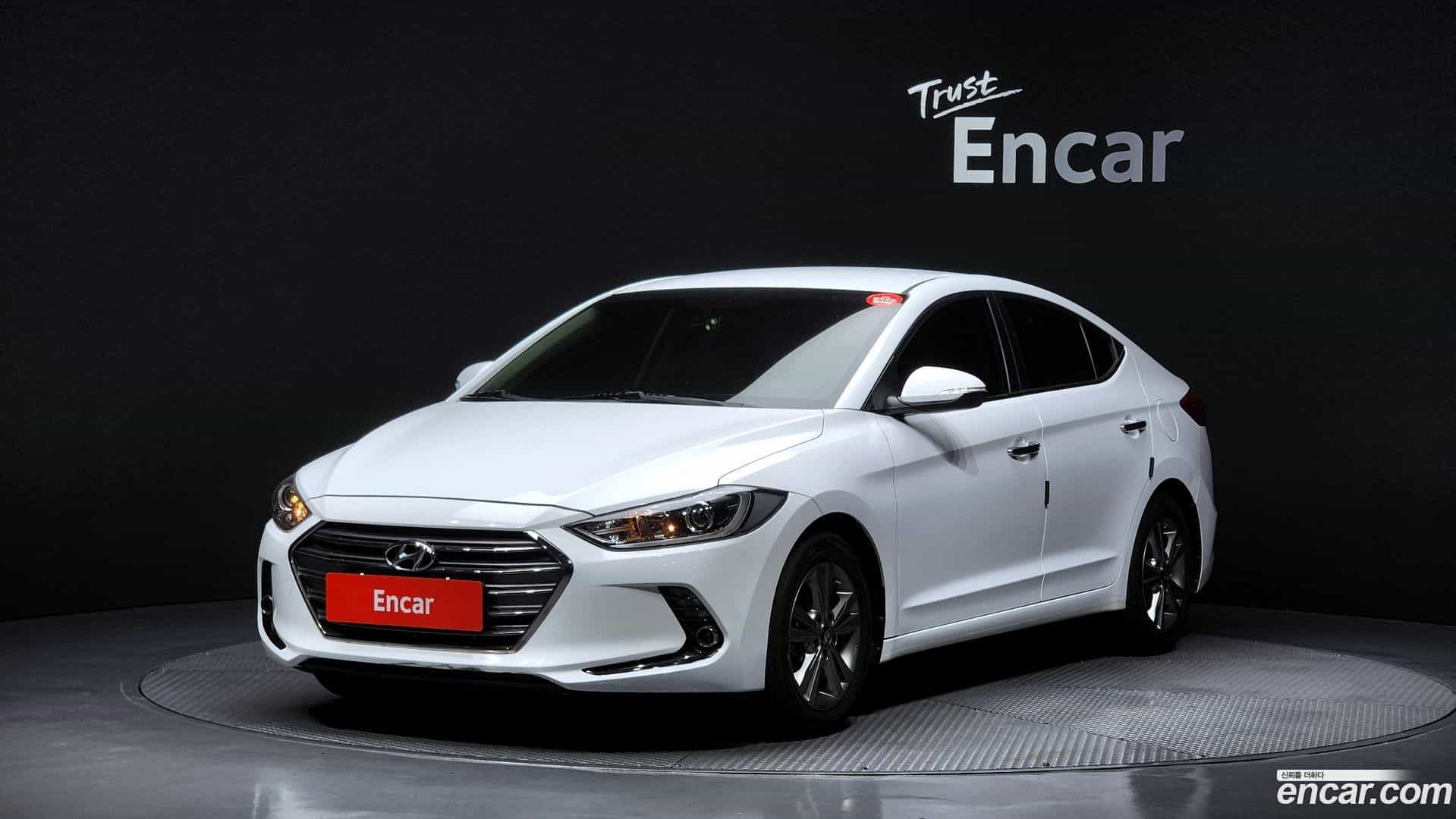AVANTE Hyundai 2016.6-OUTER-001
