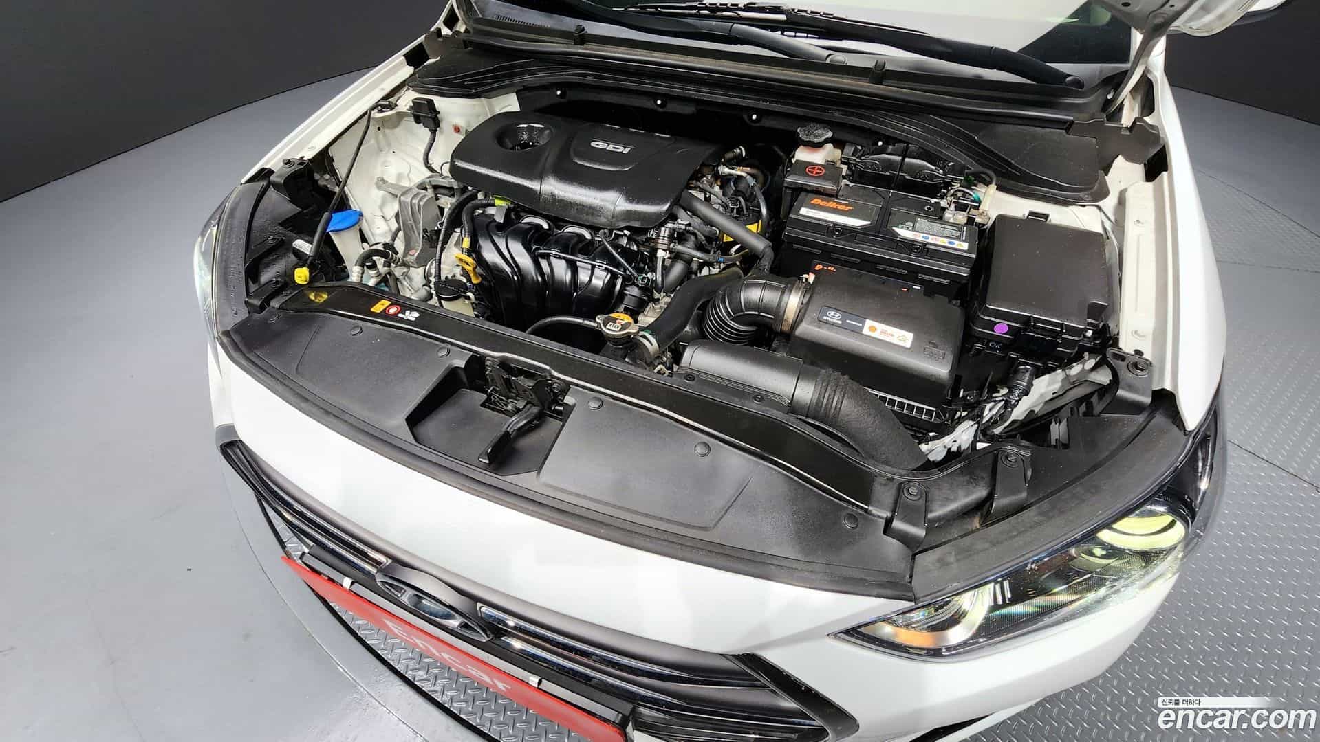 AVANTE Hyundai 2016.6-OUTER-006