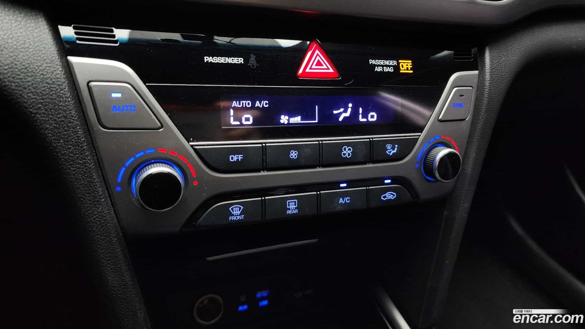 AVANTE Hyundai 2016.6-OPTION-021