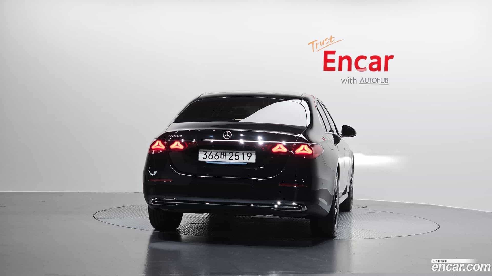 E-Class Mercedes-Benz 2025.9-OUTER-004