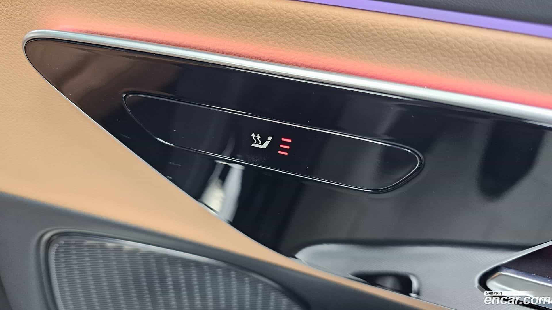 E-Class Mercedes-Benz 2025.9-OPTION-022