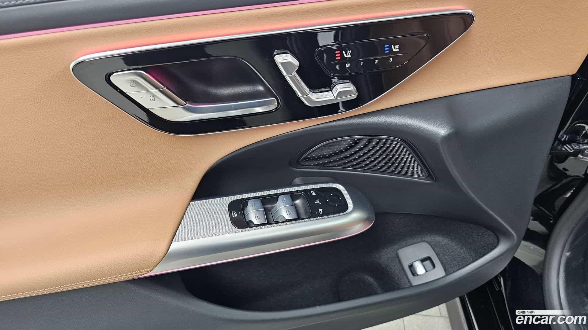 E-Class Mercedes-Benz 2025.9-OPTION-042