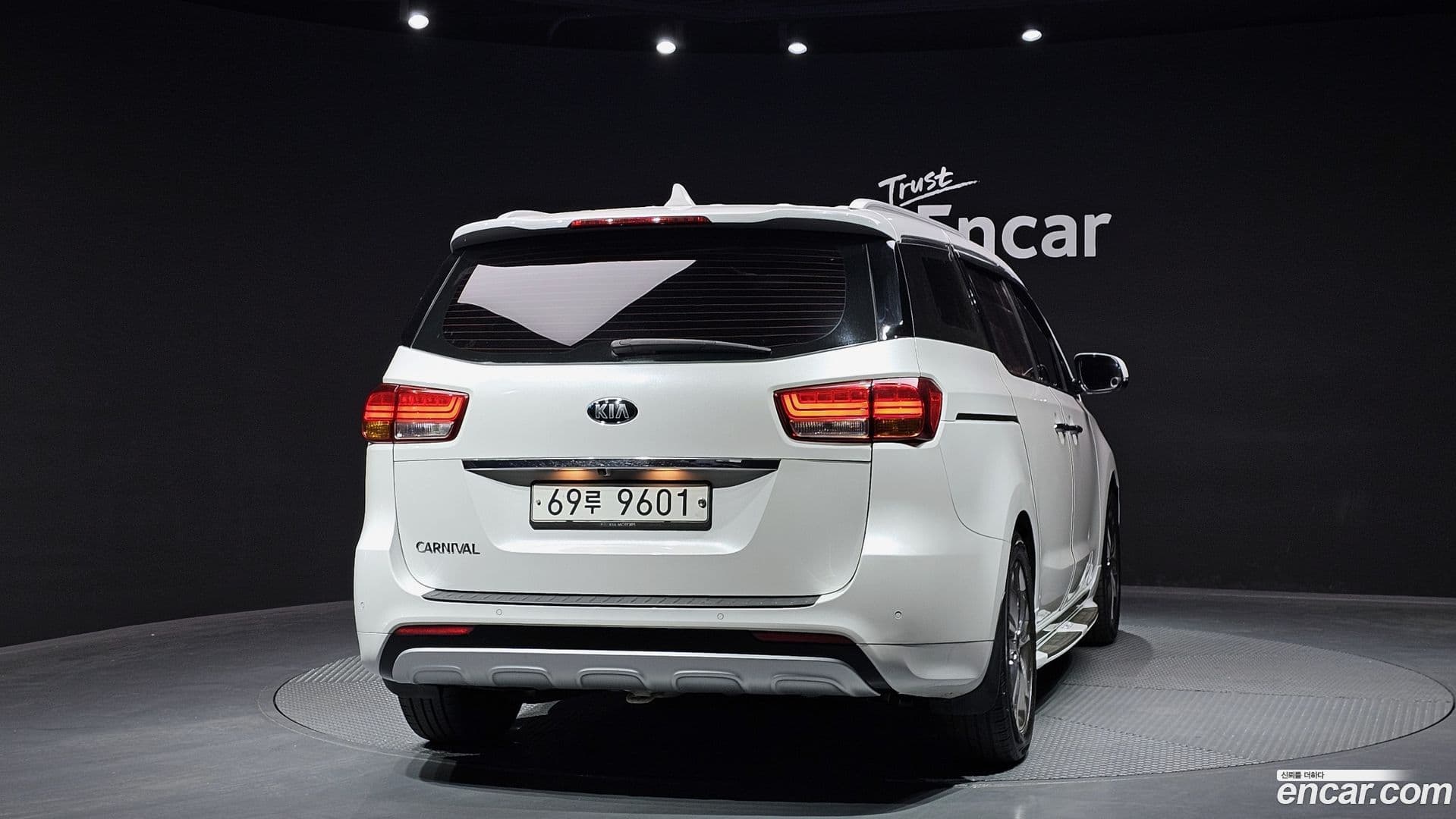Main__Slider__Photo:Canival Kia 2014.9-3