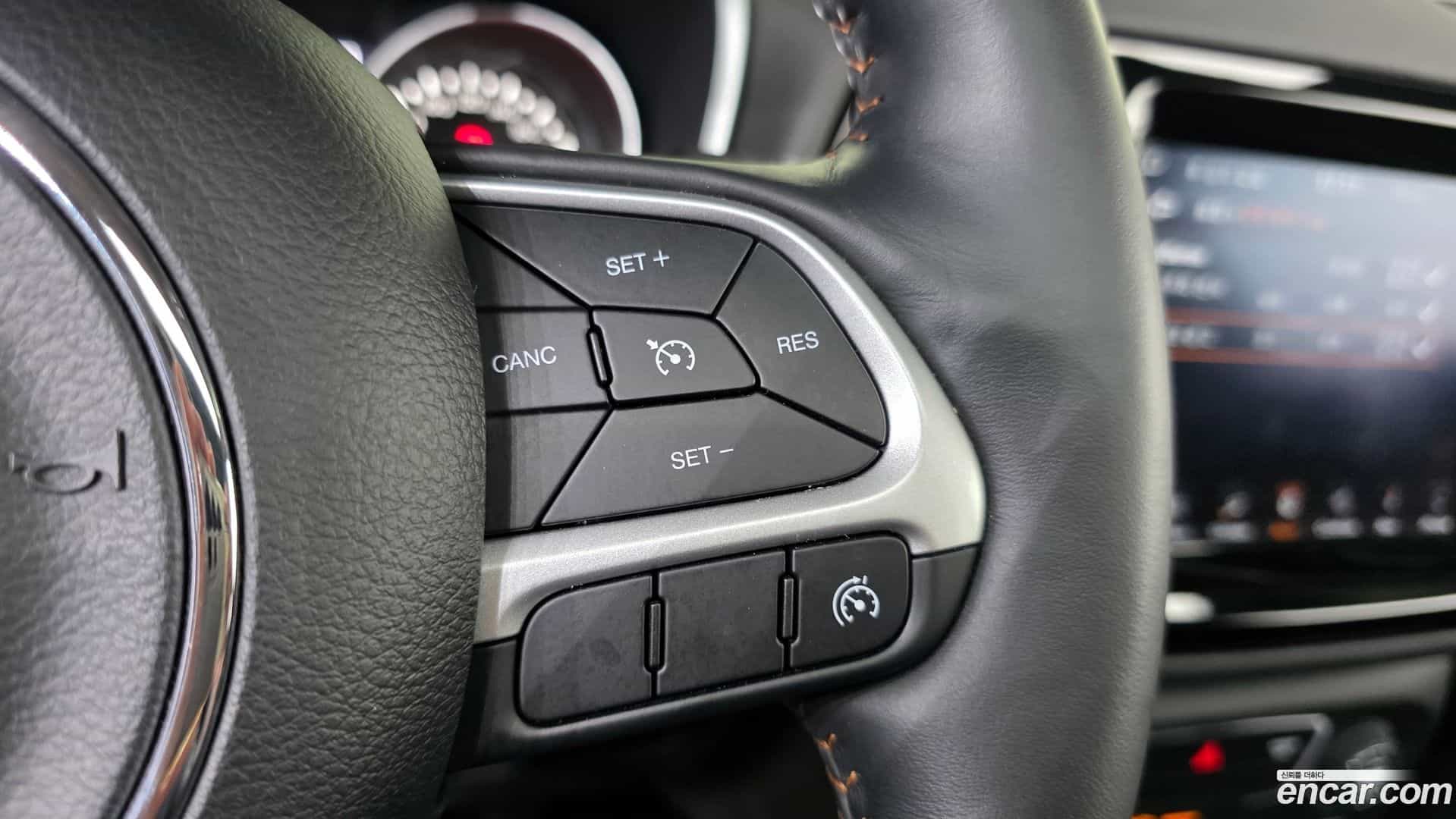 Compass Jeep 2018.6-OPTION-040