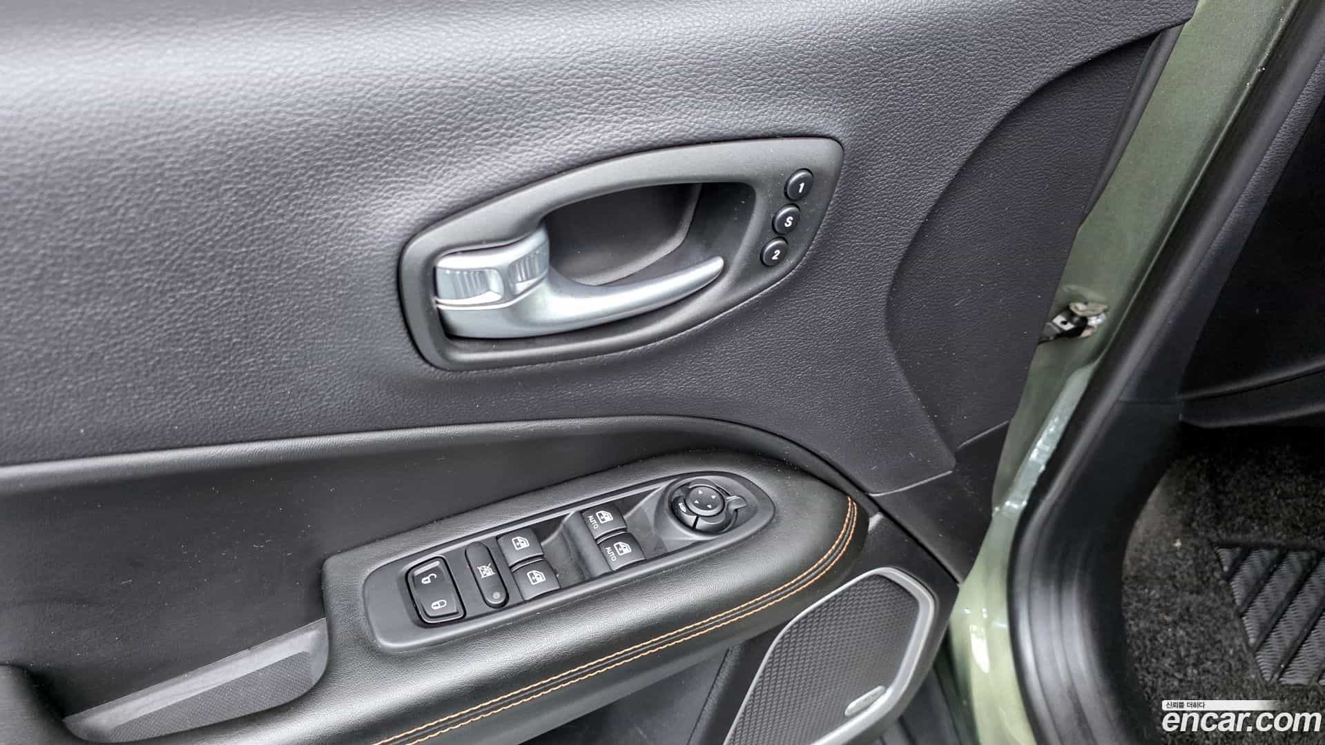 Compass Jeep 2018.6-OPTION-043