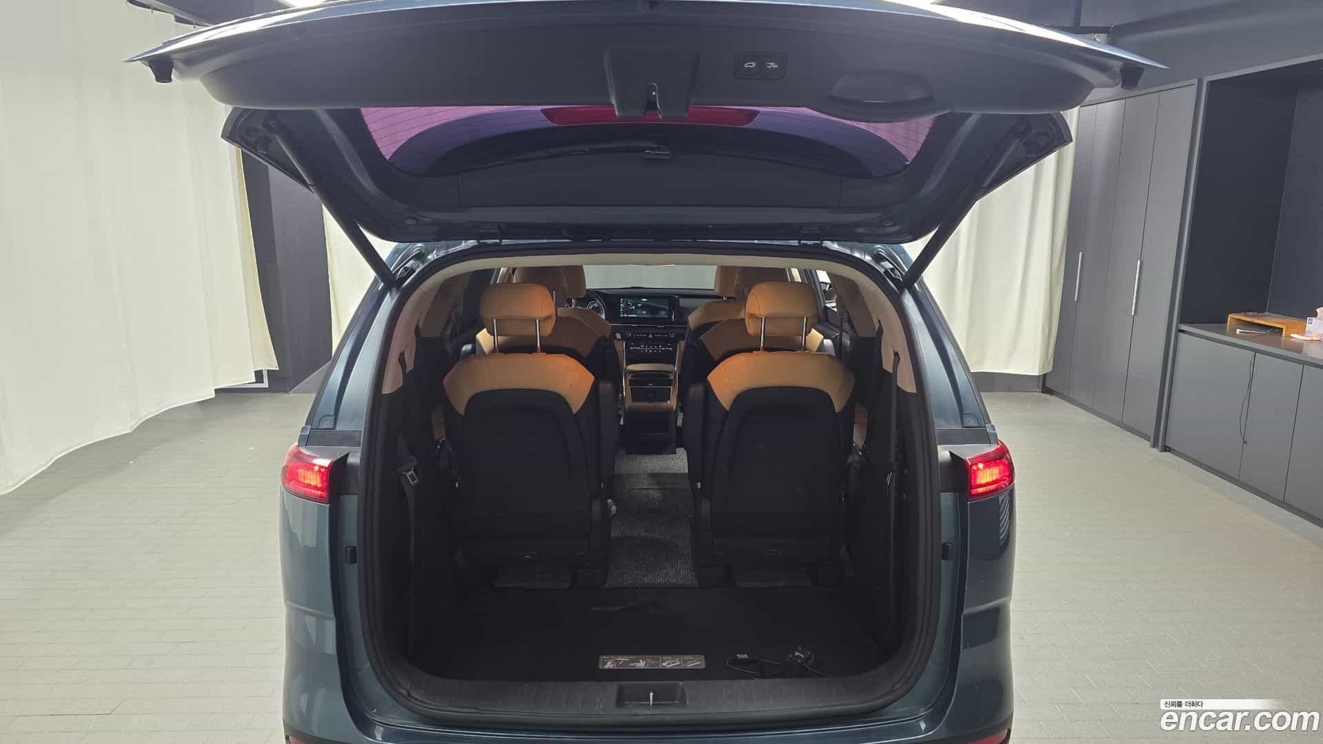 Canival Kia 2021.3-OPTION-040