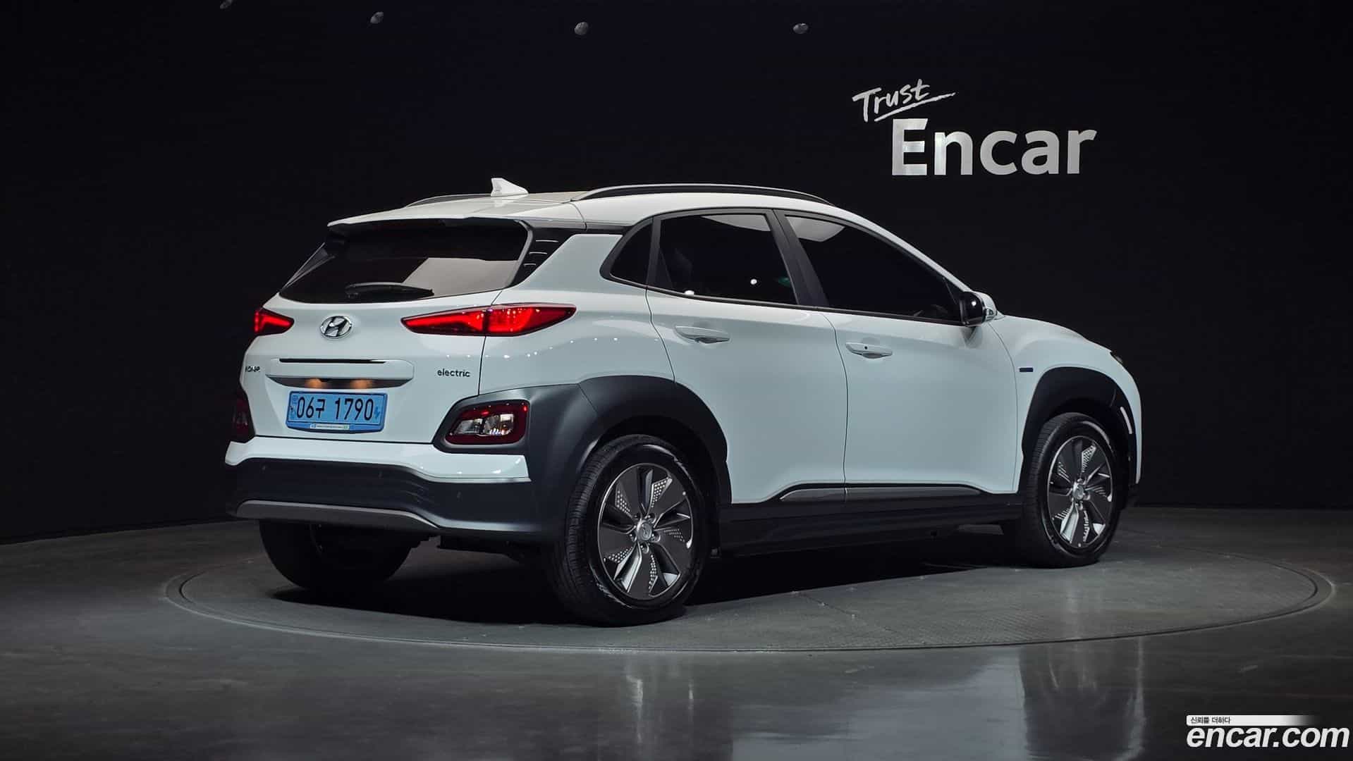 Kona Hyundai 2018.9-OUTER-002