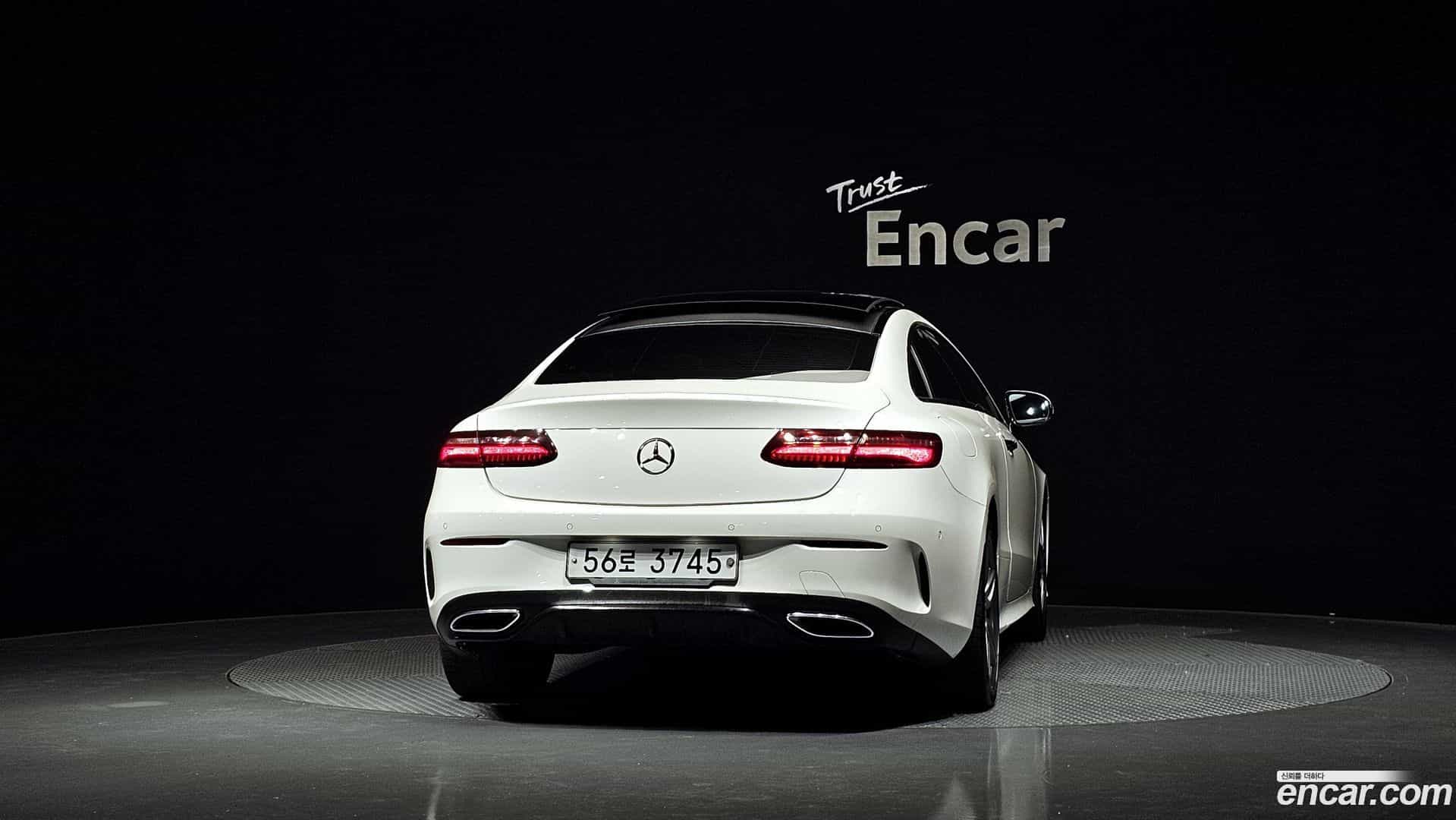 E-Class Mercedes-Benz 2018.6-OUTER-004