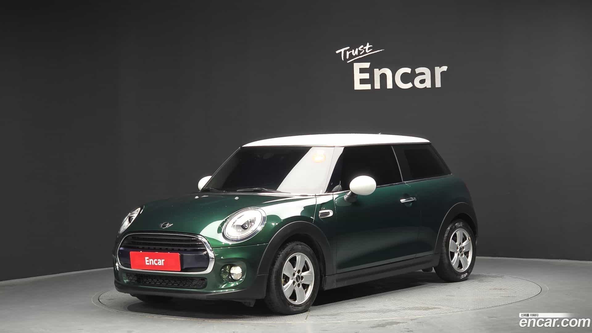 Cooper Mini 2017.5-OUTER-001