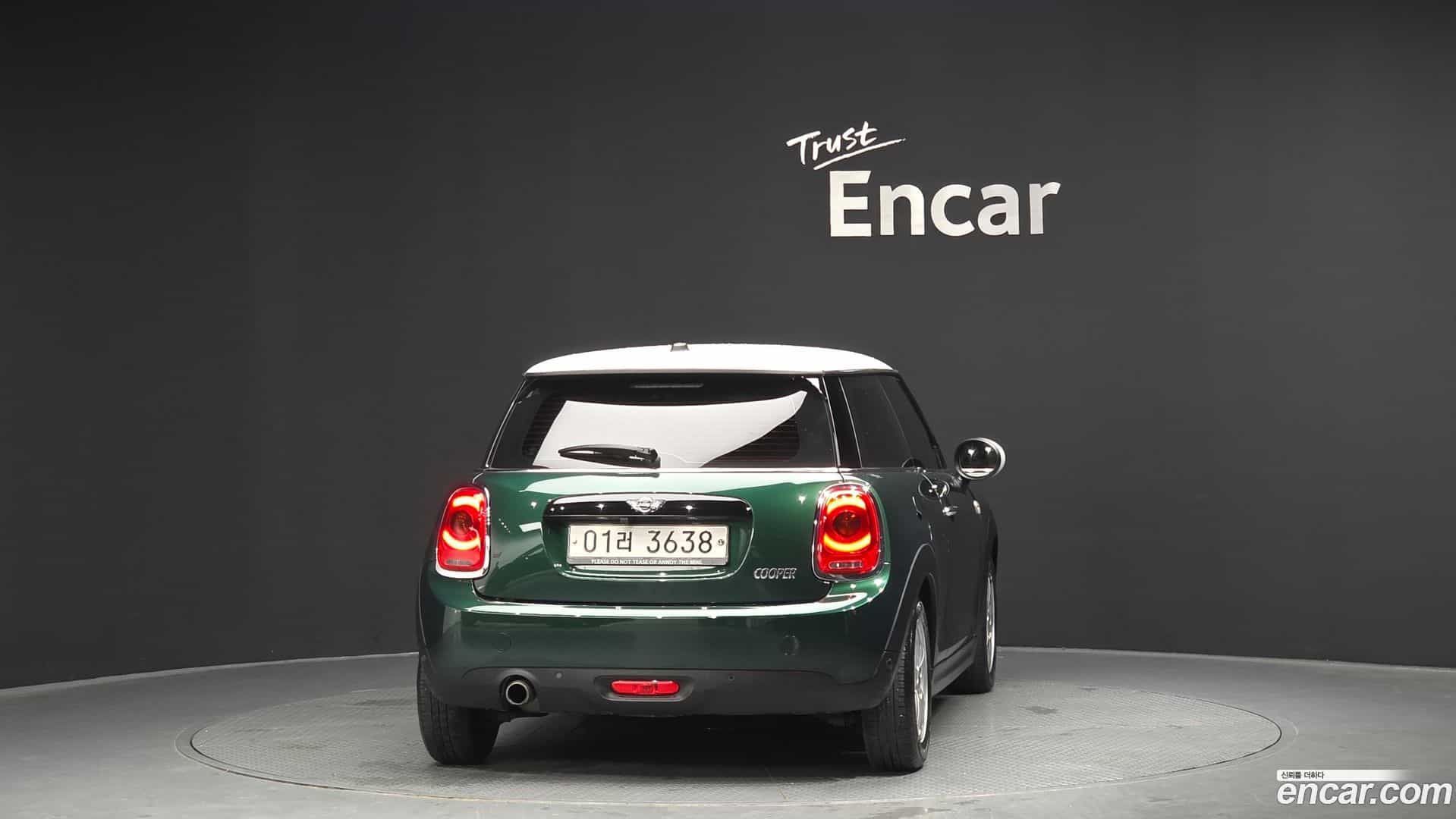 Cooper Mini 2017.5-OUTER-004