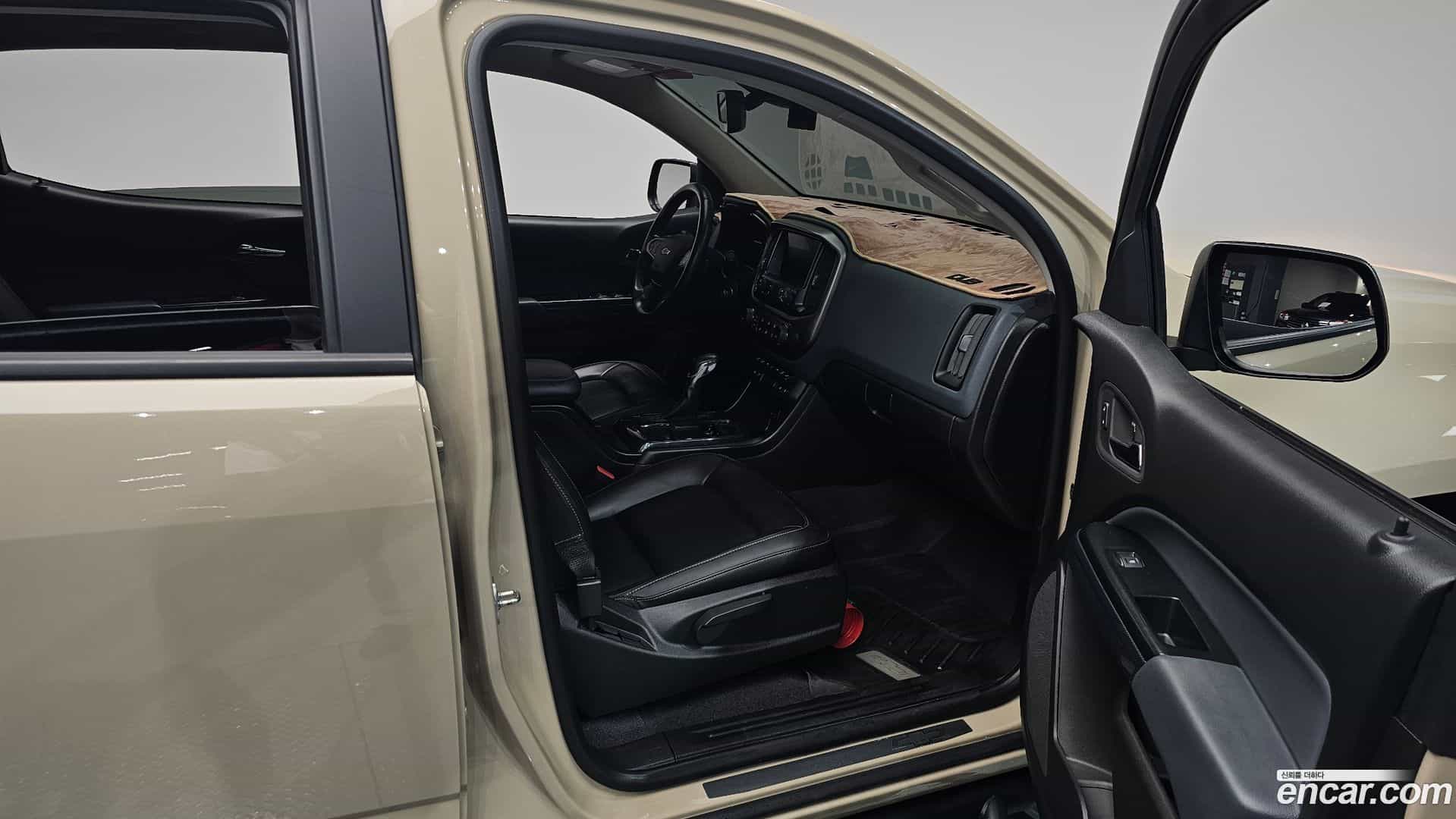 Colorado Chevrolet 2022.11-INNER-036