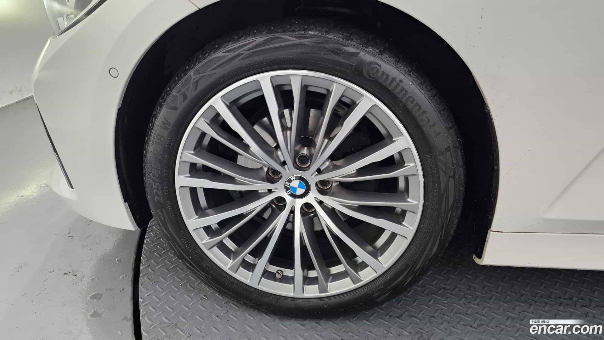 3-Series BMW 2022.2-OUTER-005