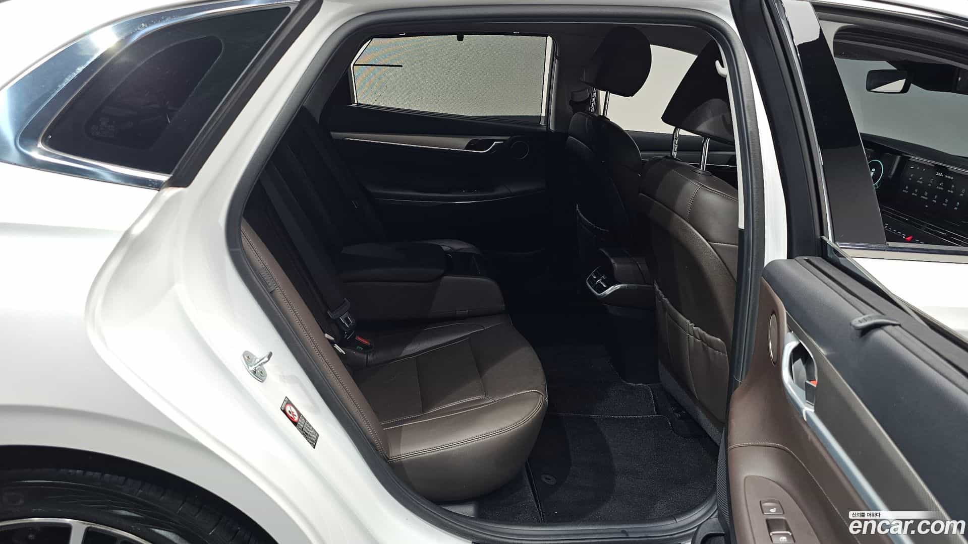 Grandeur Hyundai 2020.2-OPTION-015