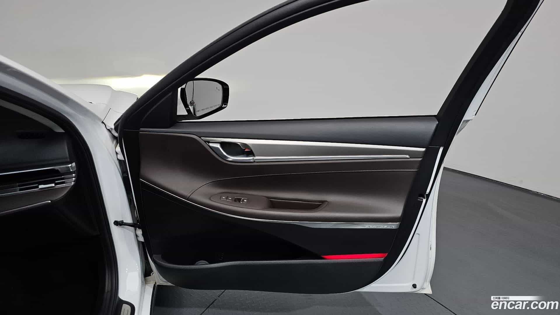 Grandeur Hyundai 2020.2-INNER-034