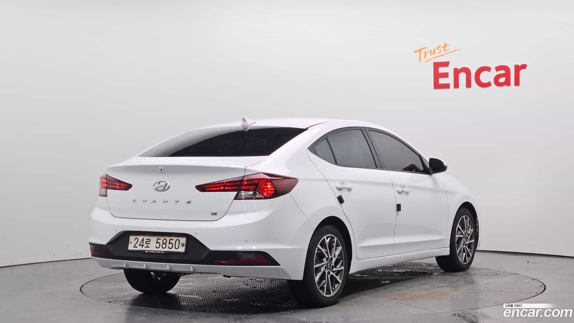 AVANTE Hyundai 2019.3-OUTER-002
