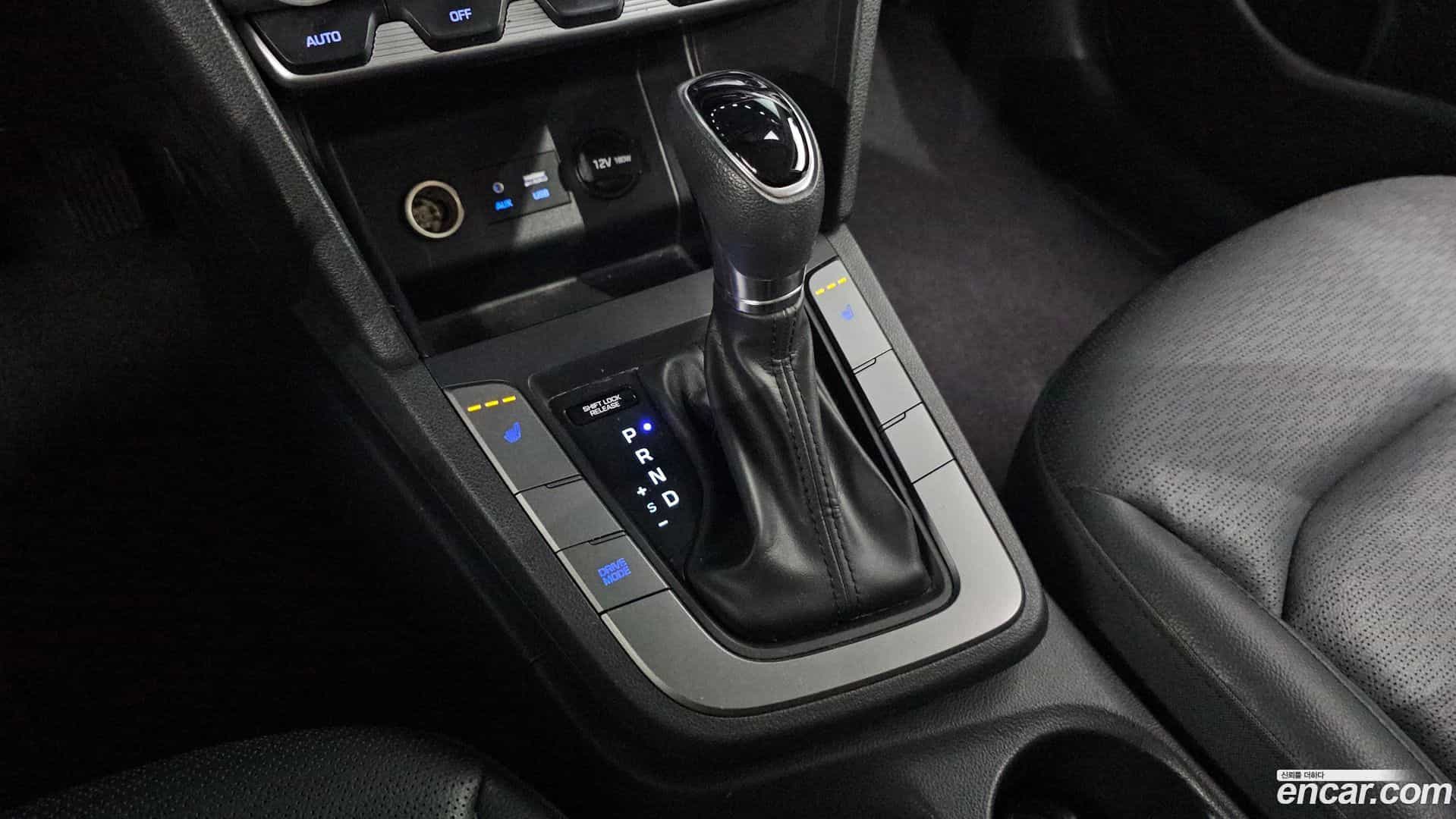 AVANTE Hyundai 2019.3-INNER-009