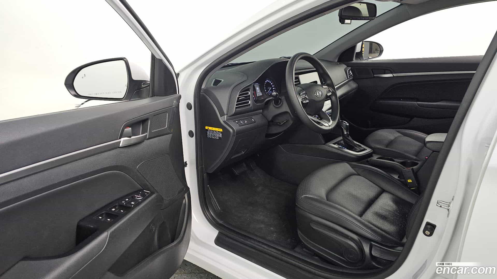 AVANTE Hyundai 2019.3-INNER-010