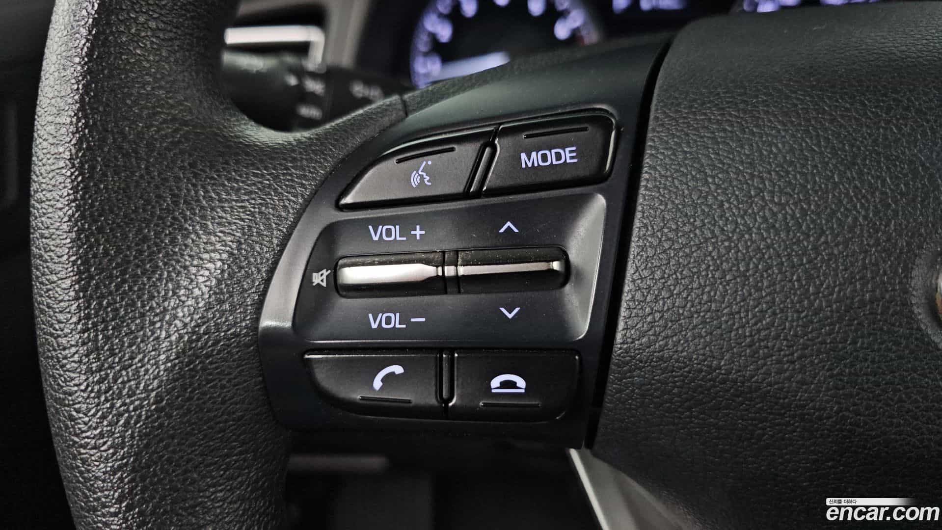 AVANTE Hyundai 2019.3-OPTION-020