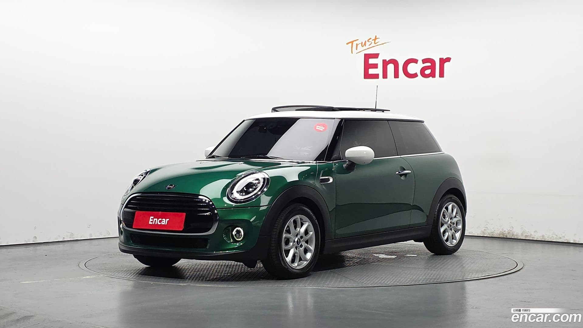 Main__Slider__Photo:Cooper Mini 2021.5-0