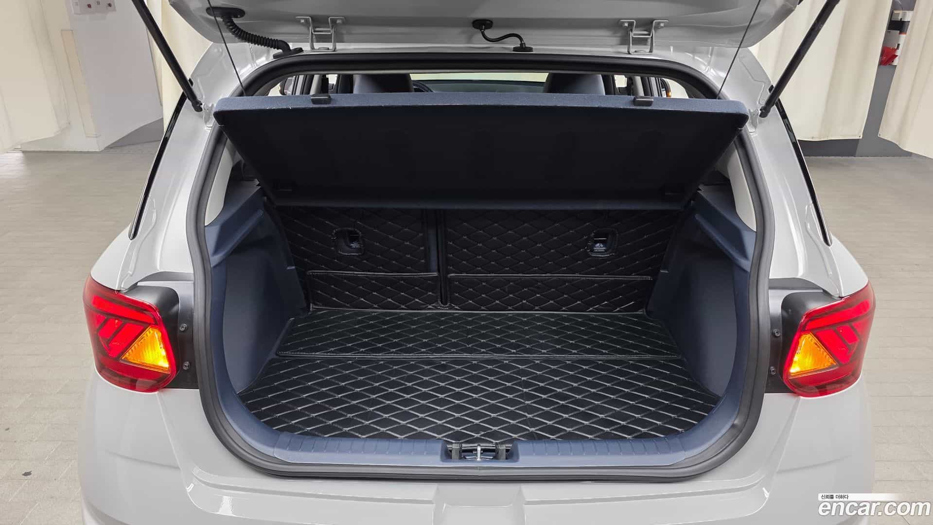 Venue Hyundai 2024.4-OPTION-024