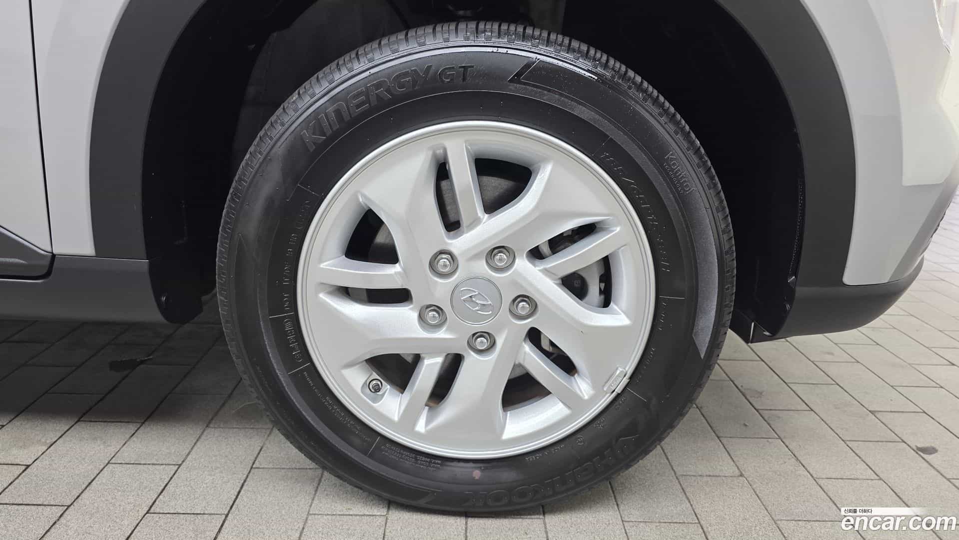 Venue Hyundai 2024.4-OUTER-031