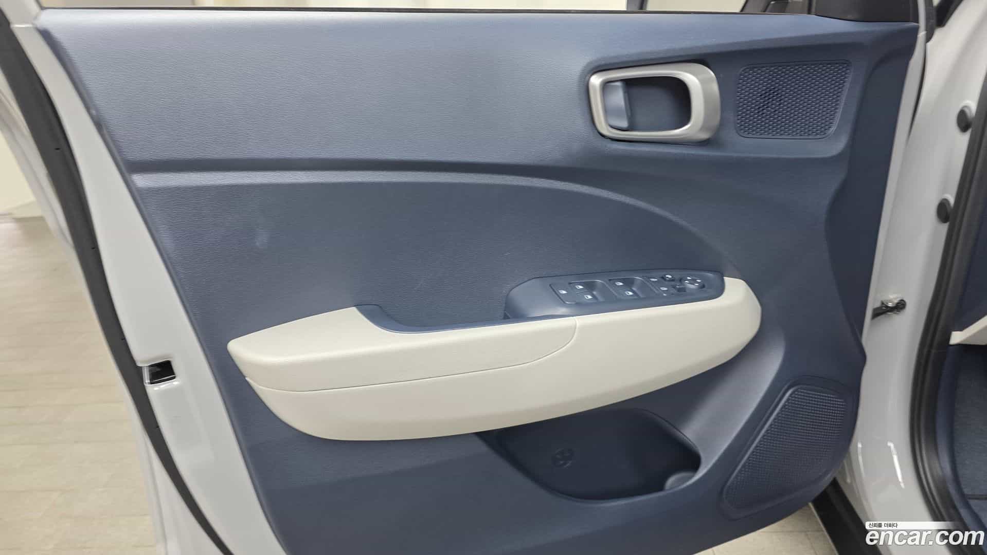 Venue Hyundai 2024.4-INNER-034