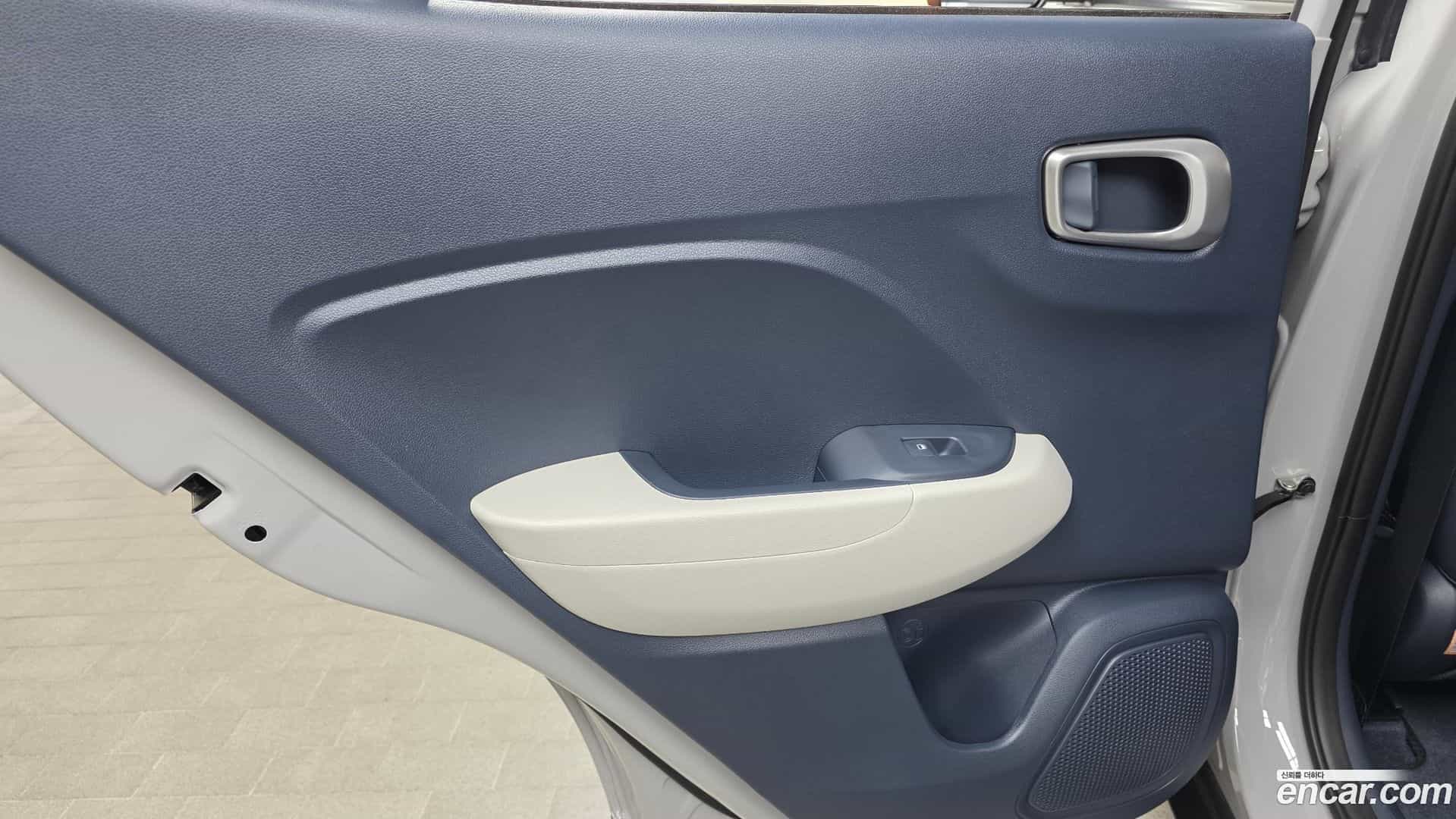Venue Hyundai 2024.4-INNER-035