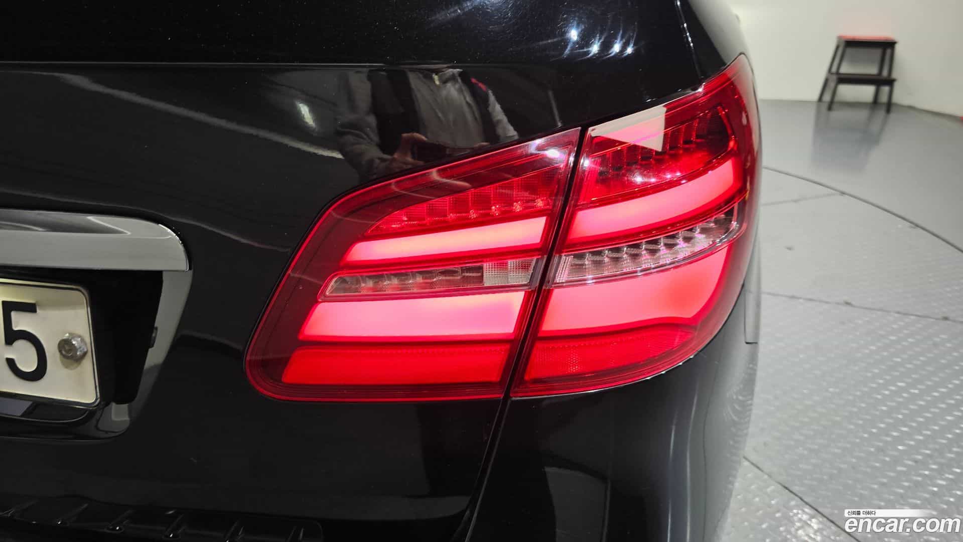 B-Class Mercedes-Benz 2017.7-OUTER-033