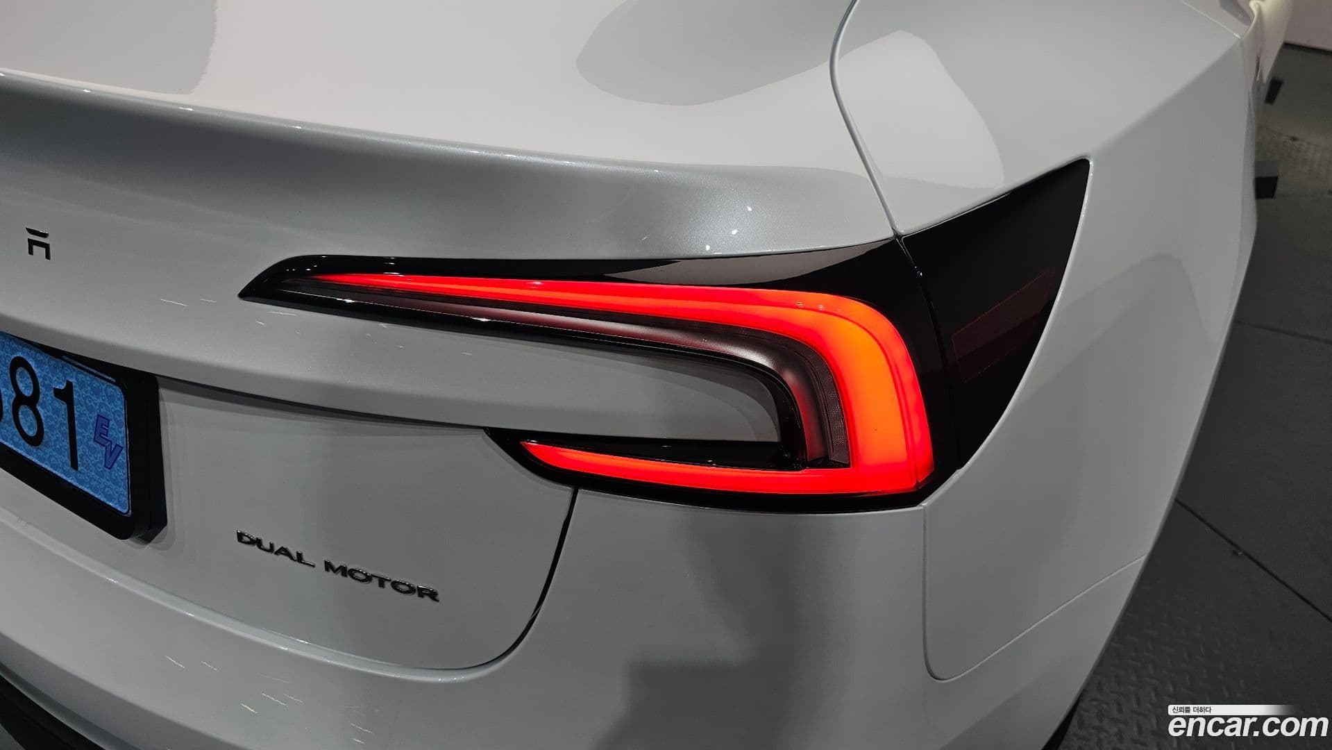 Main__Slider__Photo:Model 3 Tesla 2024.4-22