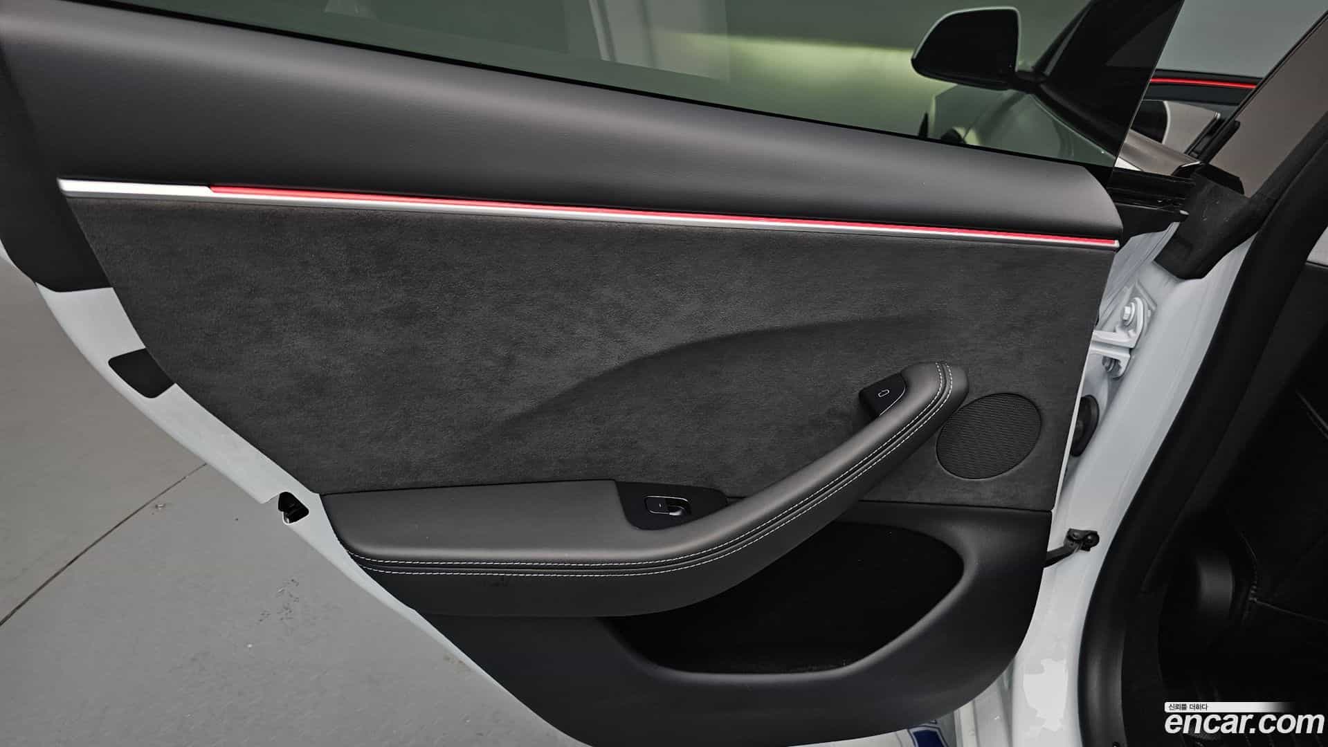 Model 3 Tesla 2024.4-INNER-035