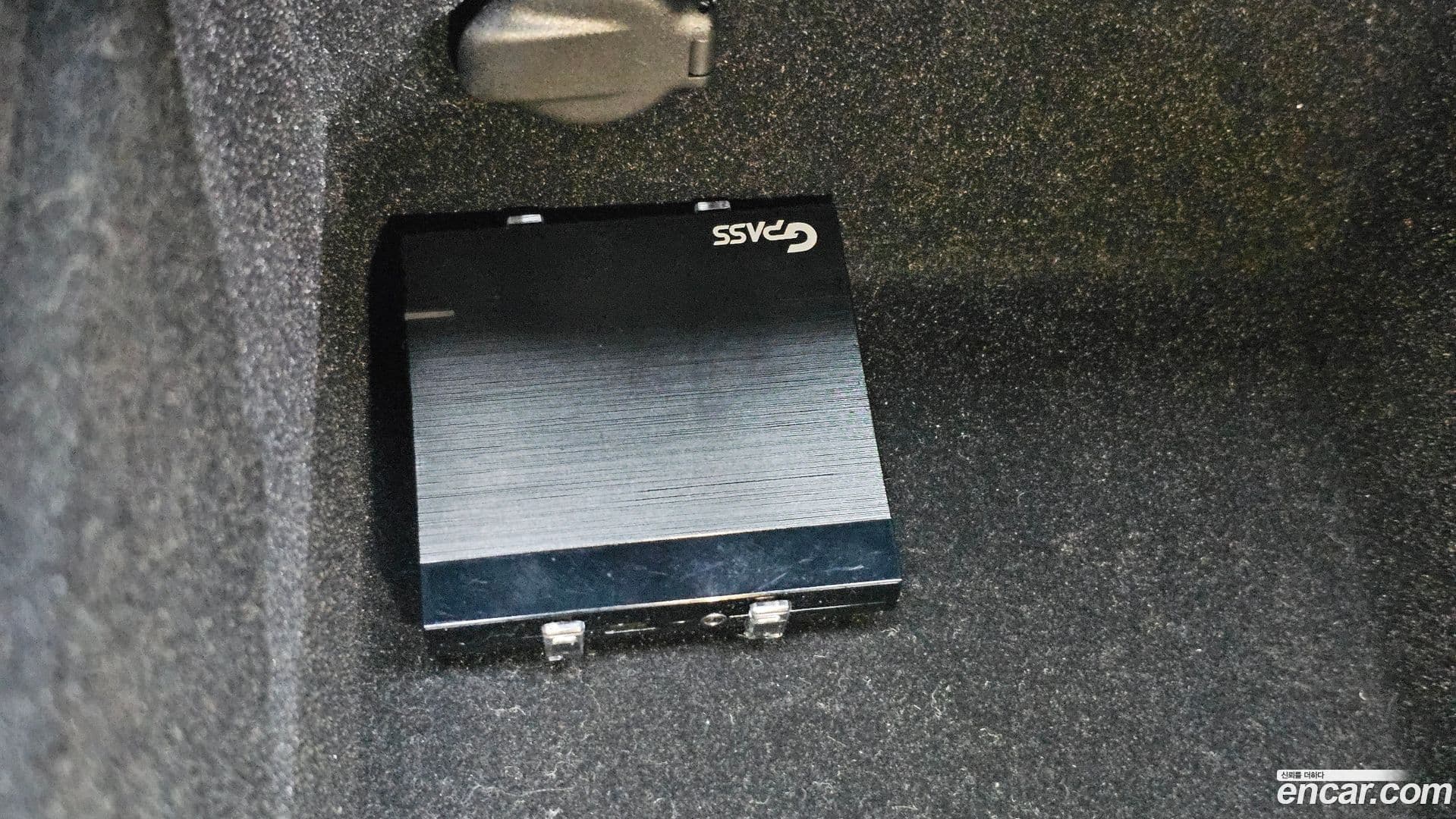 Main__Slider__Photo:Model 3 Tesla 2024.4-30