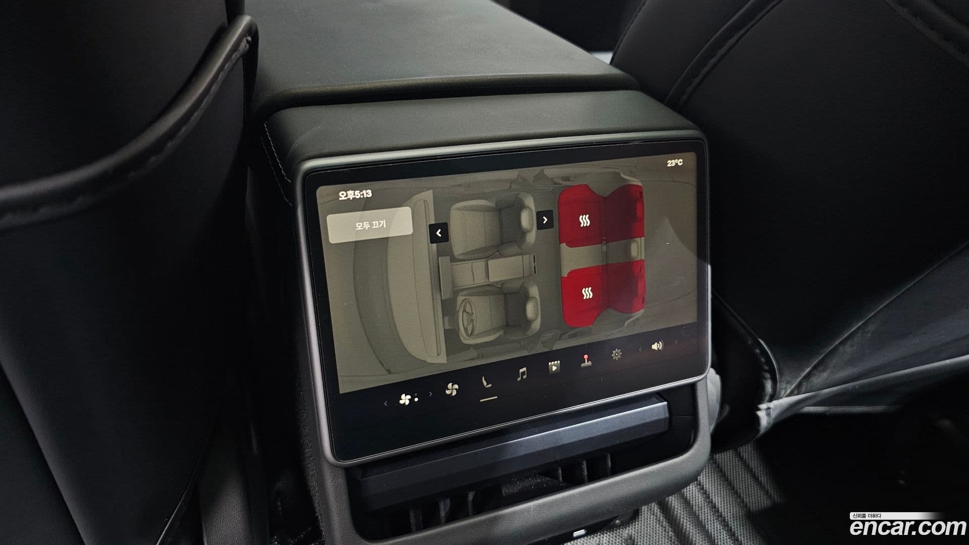Main__Slider__Photo:Model 3 Tesla 2024.4-33