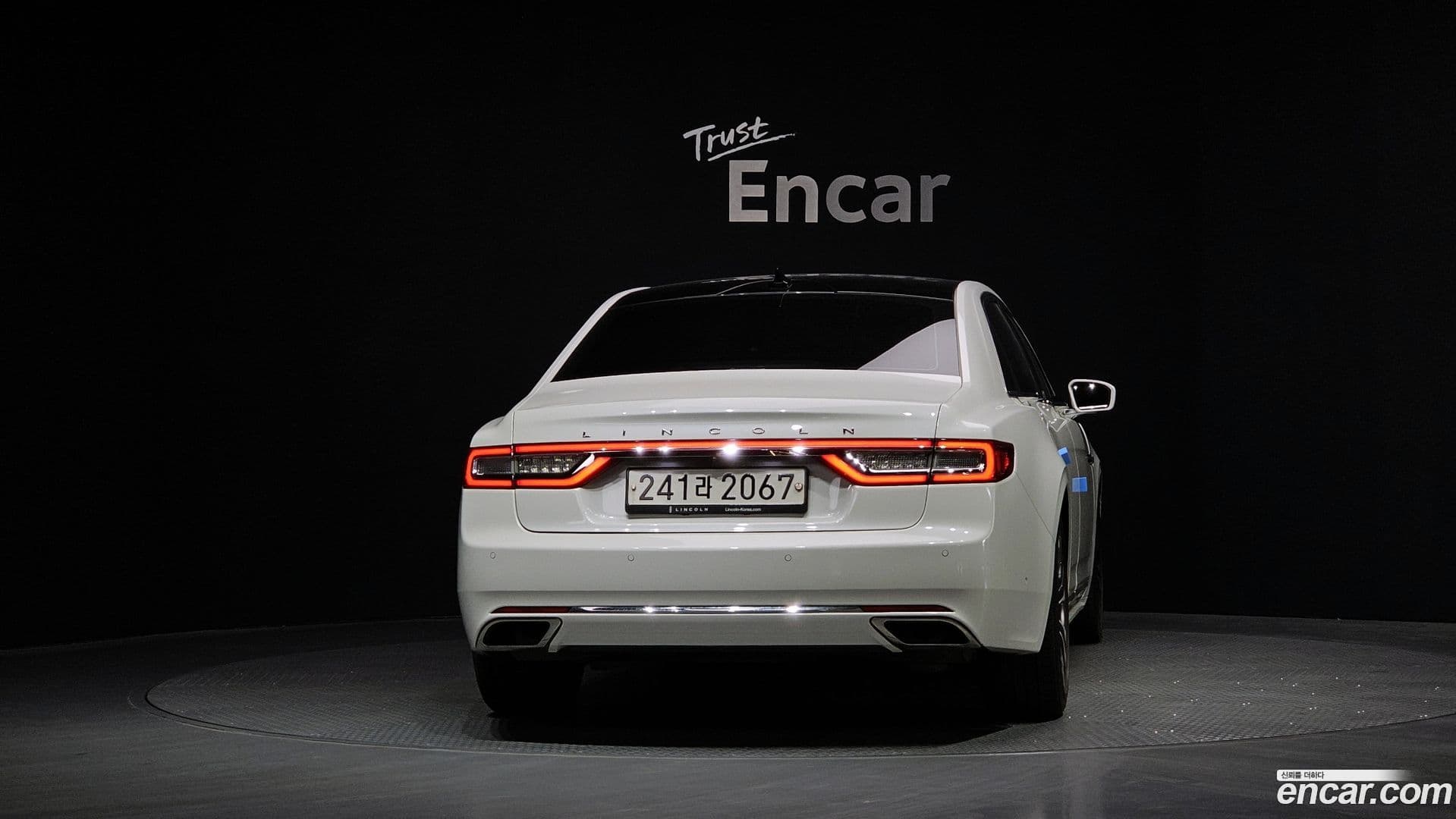 Main__Slider__Photo:Continental Lincoln 2020.6-3