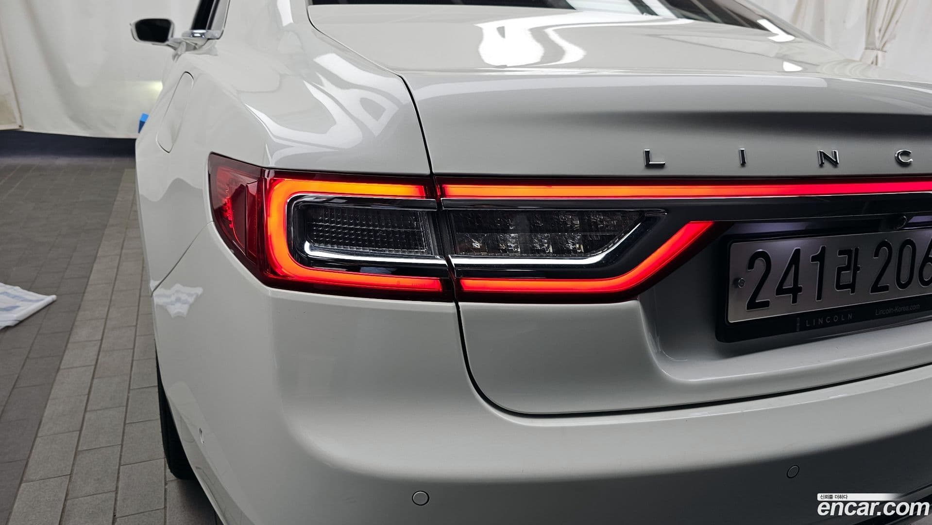 Main__Slider__Photo:Continental Lincoln 2020.6-15