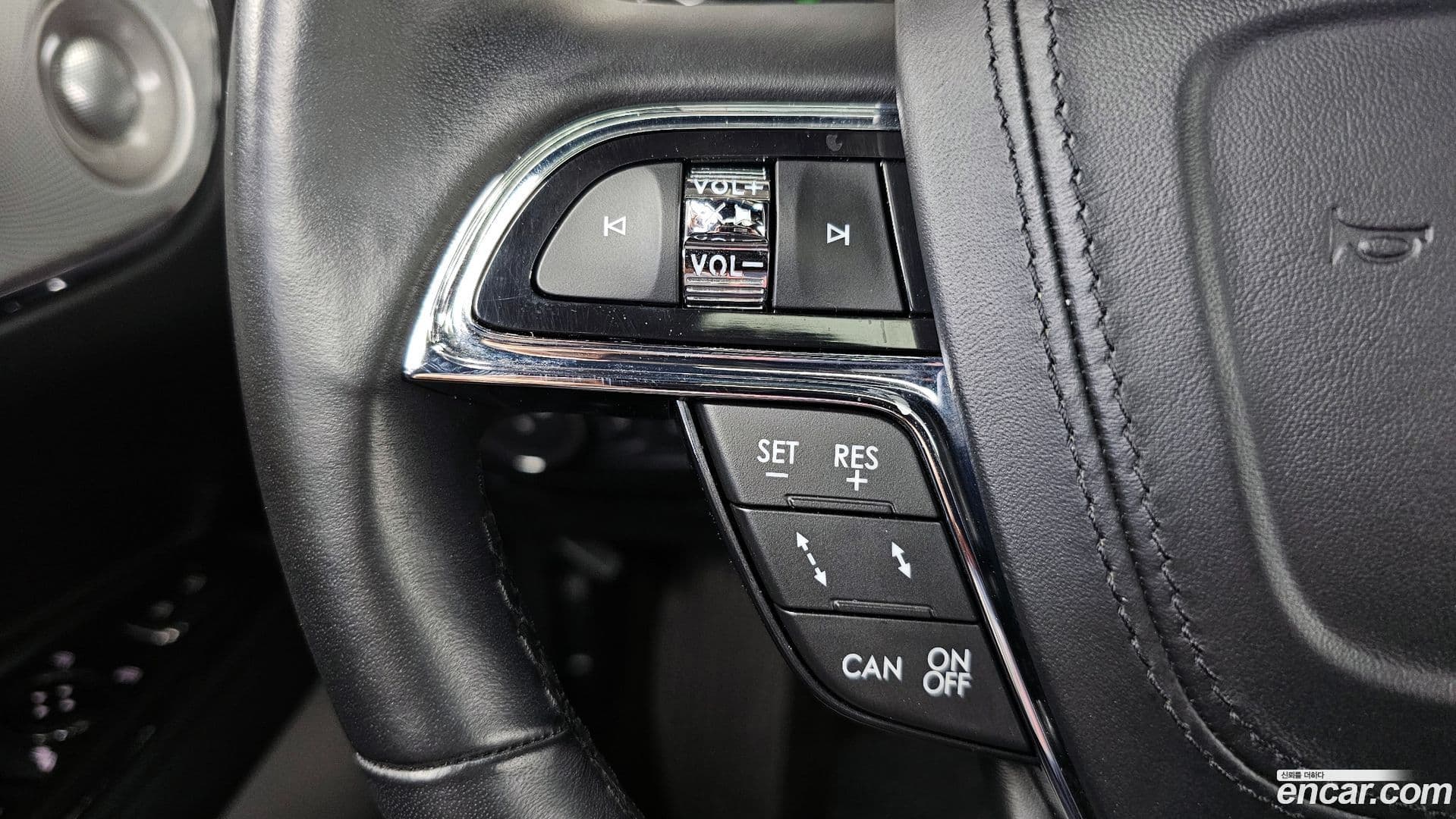 Main__Slider__Photo:Continental Lincoln 2020.6-34
