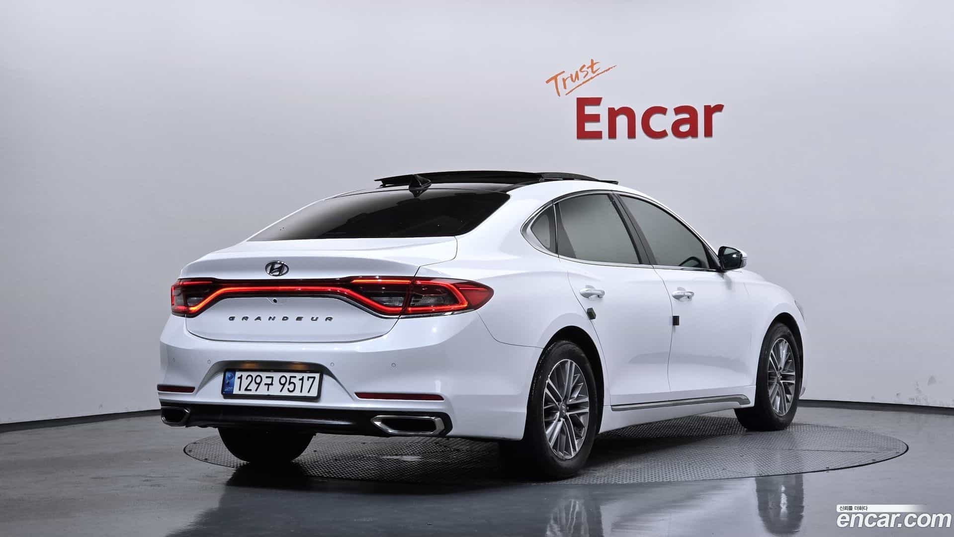 Grandeur Hyundai 2017.0-OUTER-002