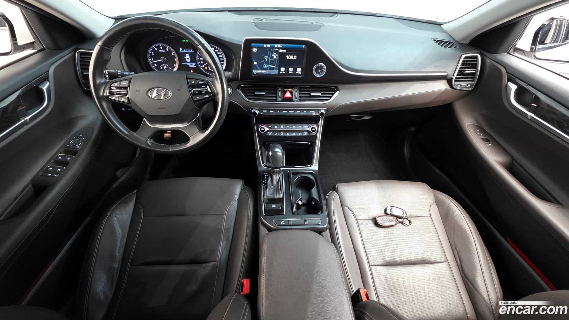 Grandeur Hyundai 2017.0-INNER-007