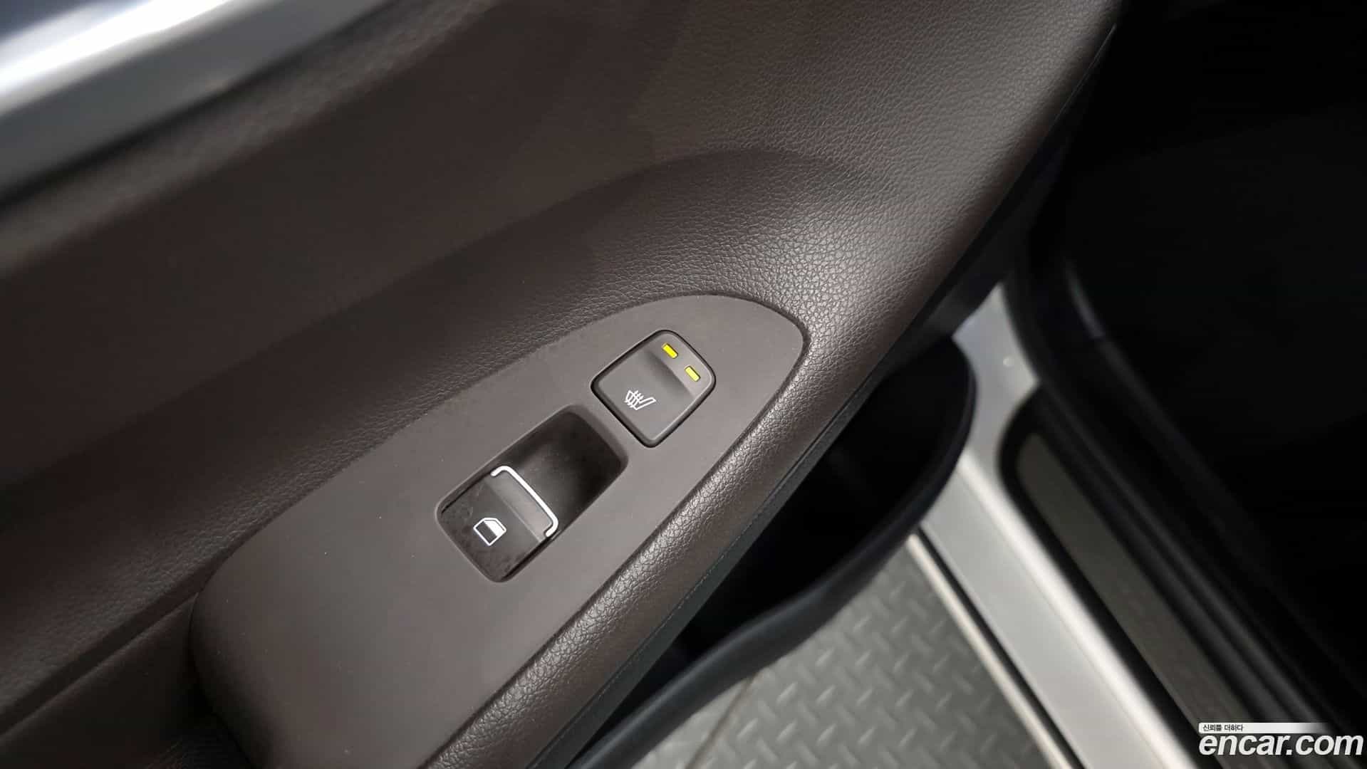 Grandeur Hyundai 2017.0-OPTION-047